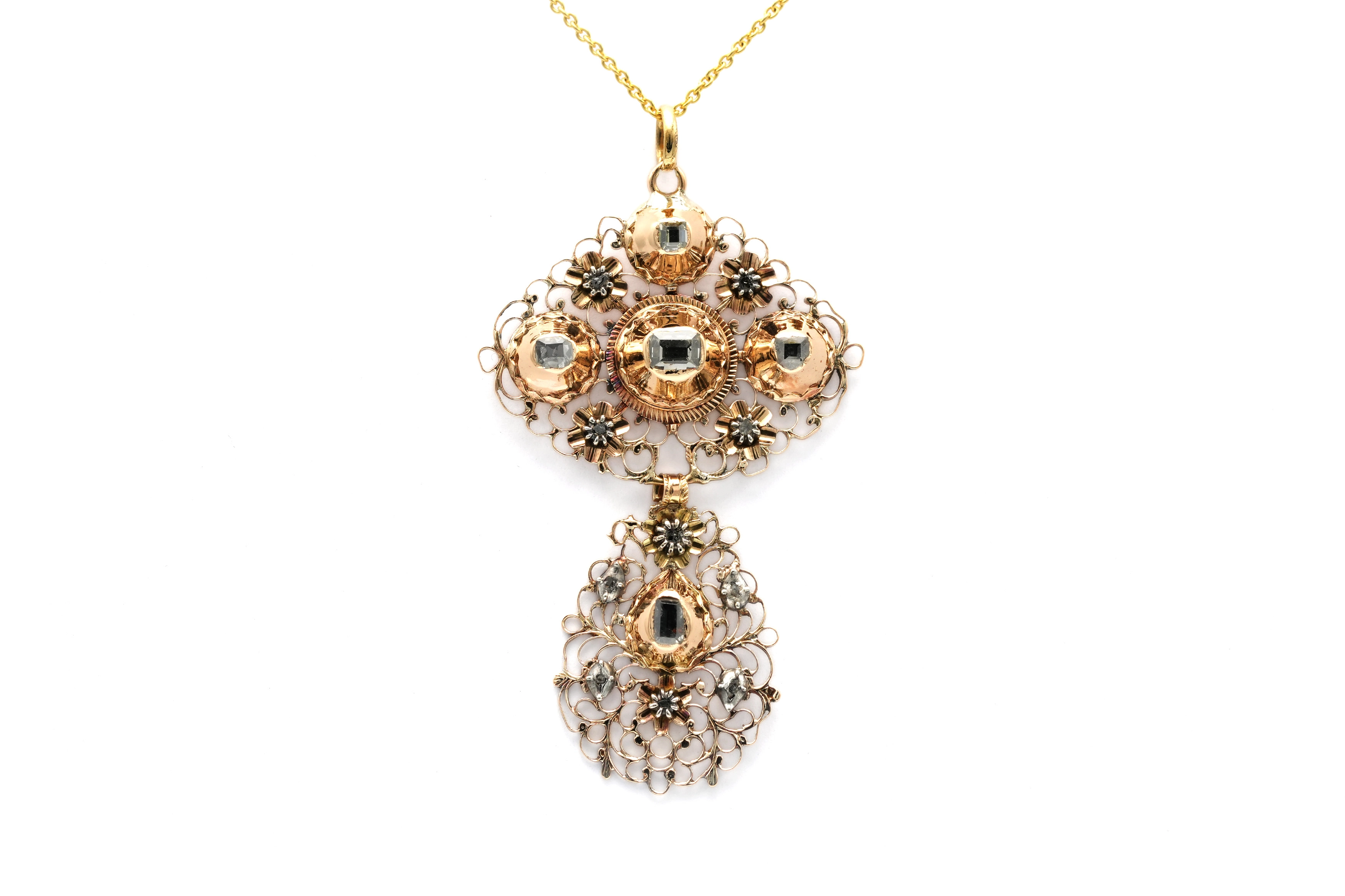 Pendentif Napoléon III en or jaune 18 carats serti de diamants "taille" rose - - 1