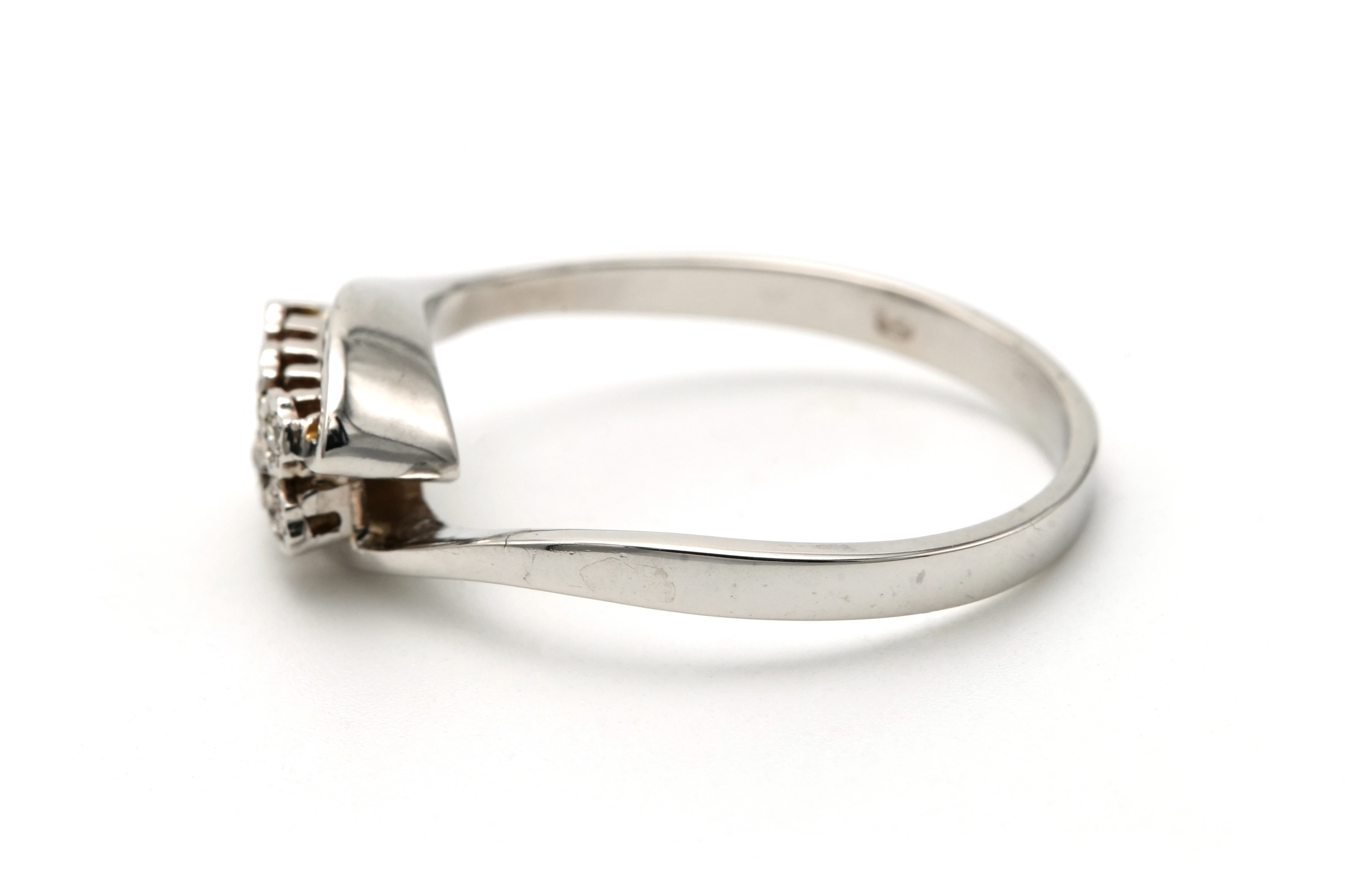 Bague contemporaine en or blanc 18 carats sertie de diamants "taille" brillant (+-0.24ct) - - 3