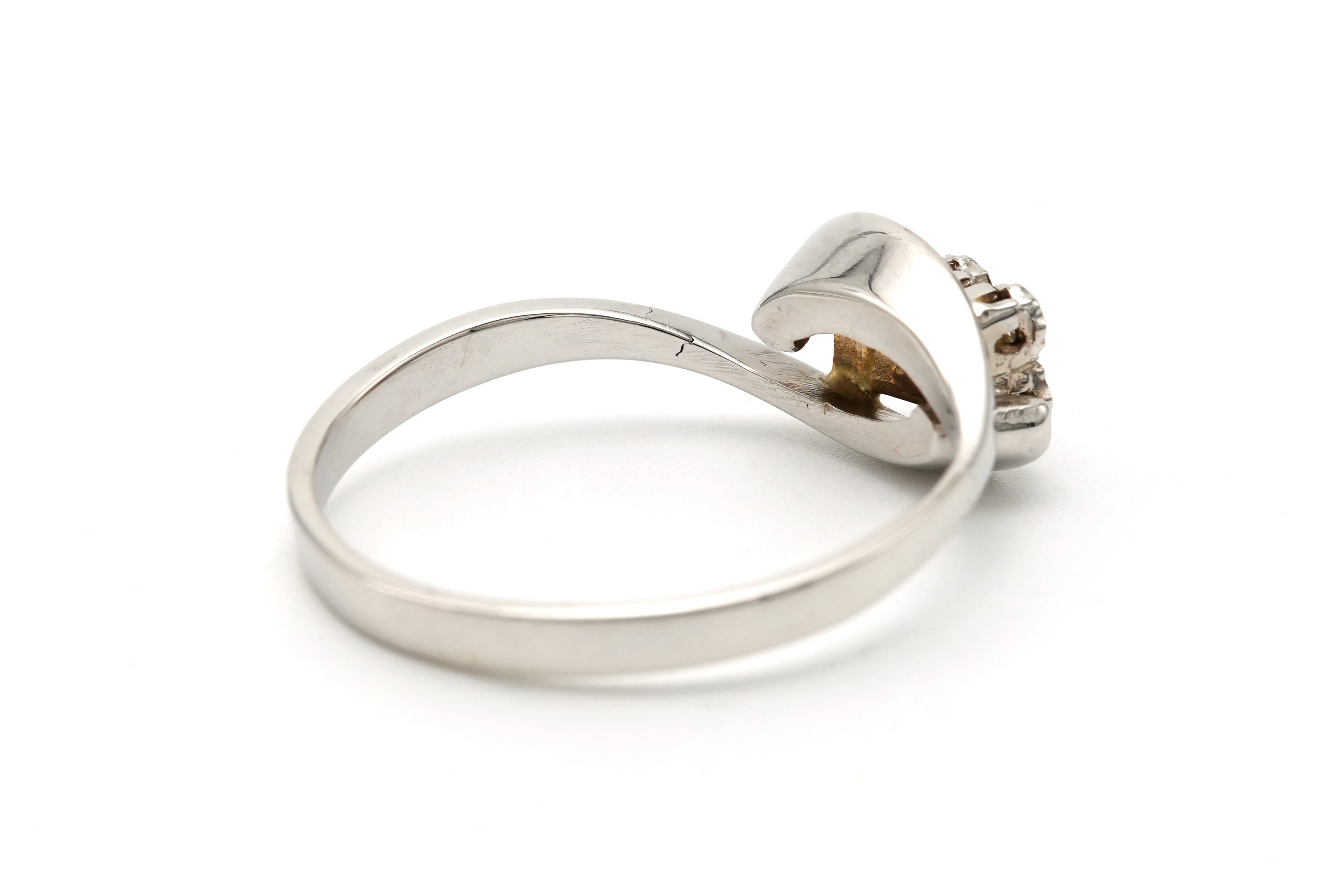 Bague contemporaine en or blanc 18 carats sertie de diamants "taille" brillant (+-0.24ct) - 5