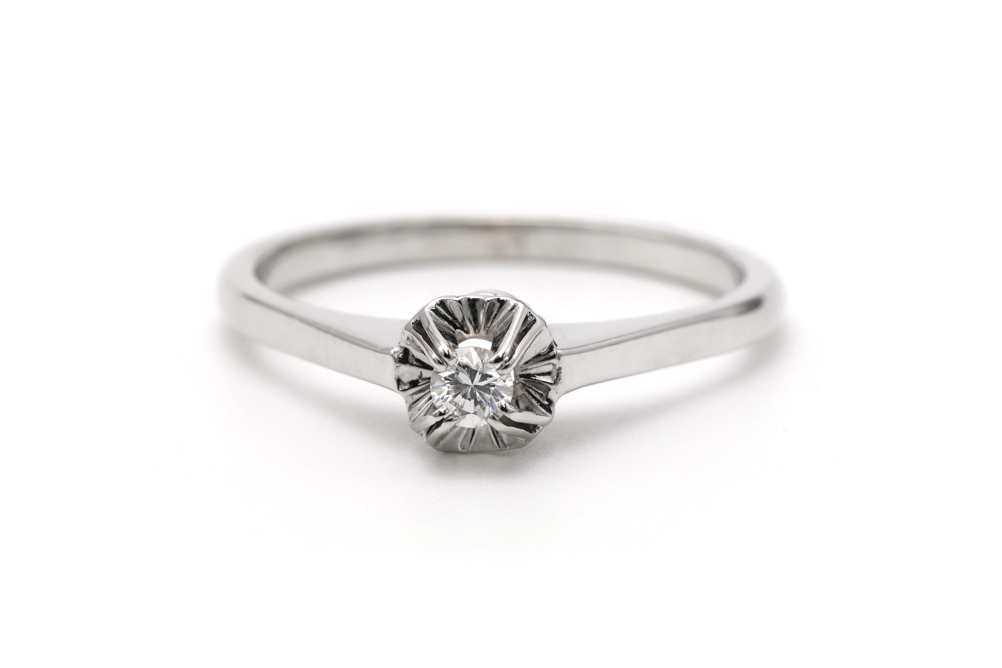 Bague Art Déco en or blanc 18 carats sertie d'un diamant "taille" brillant (+-0.08ct) - - 1