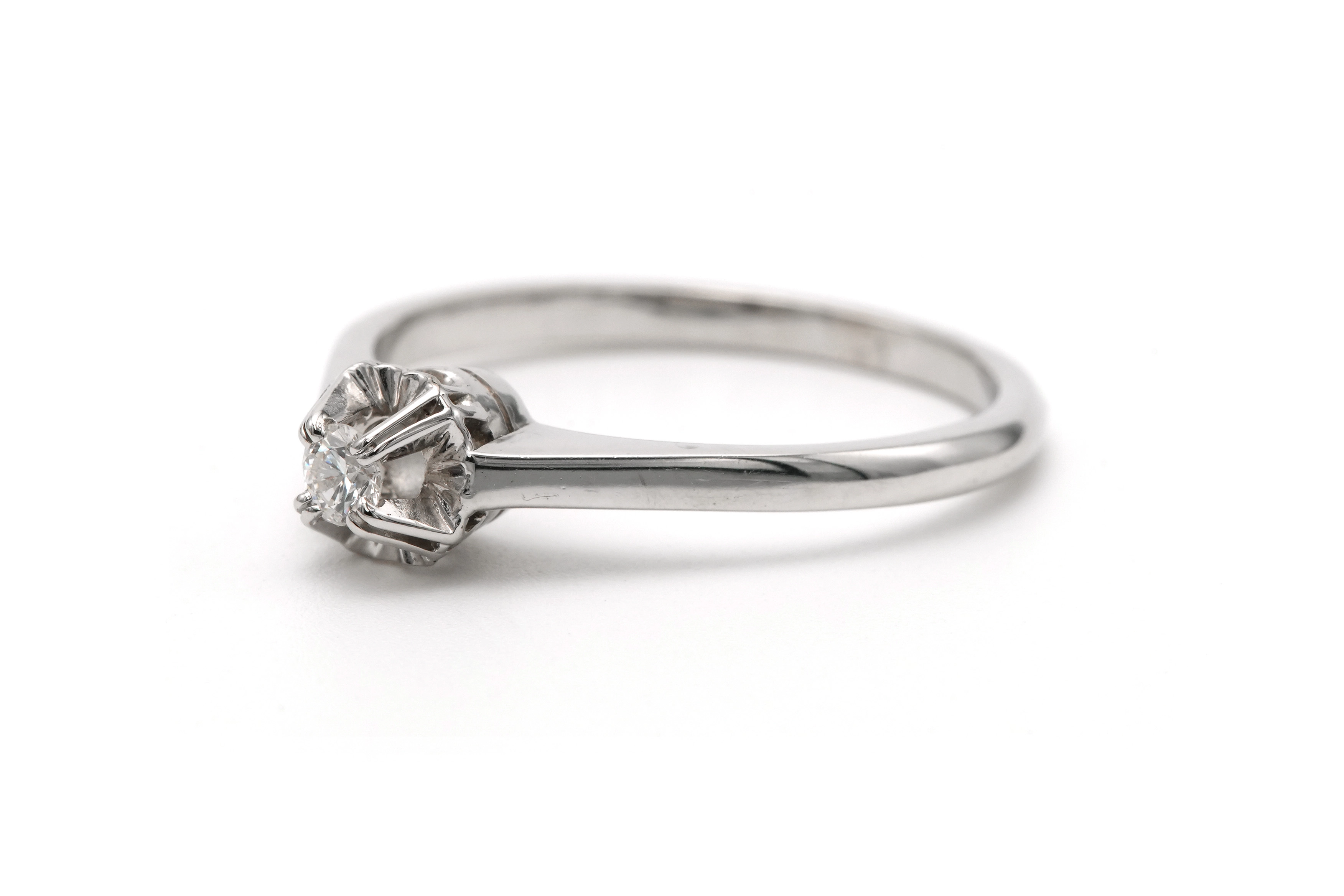 Bague Art Déco en or blanc 18 carats sertie d'un diamant "taille" brillant (+-0.08ct) - - 2