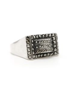 Bague Art Déco en argent sertie de marcassites