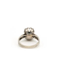 Bague contemporaine en or blanc 18 carats sertie d'une perle et de diamants (+/- 0.12 ct) - 4