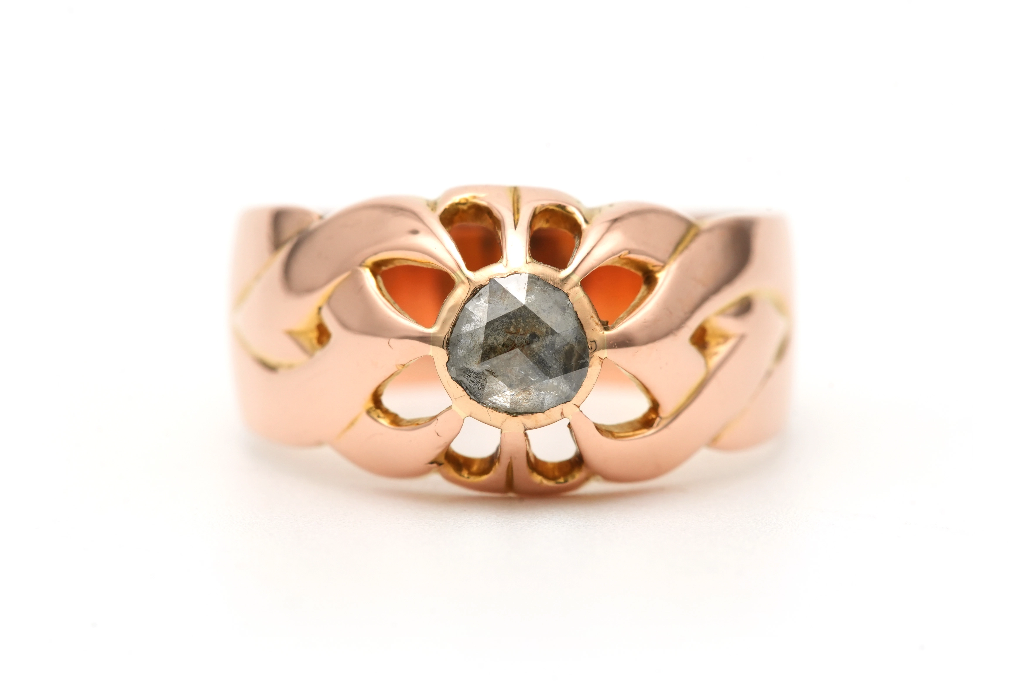 Bague Art Déco en or jaune 18 carats sertie d'un diamant "taille" rose - - 1
