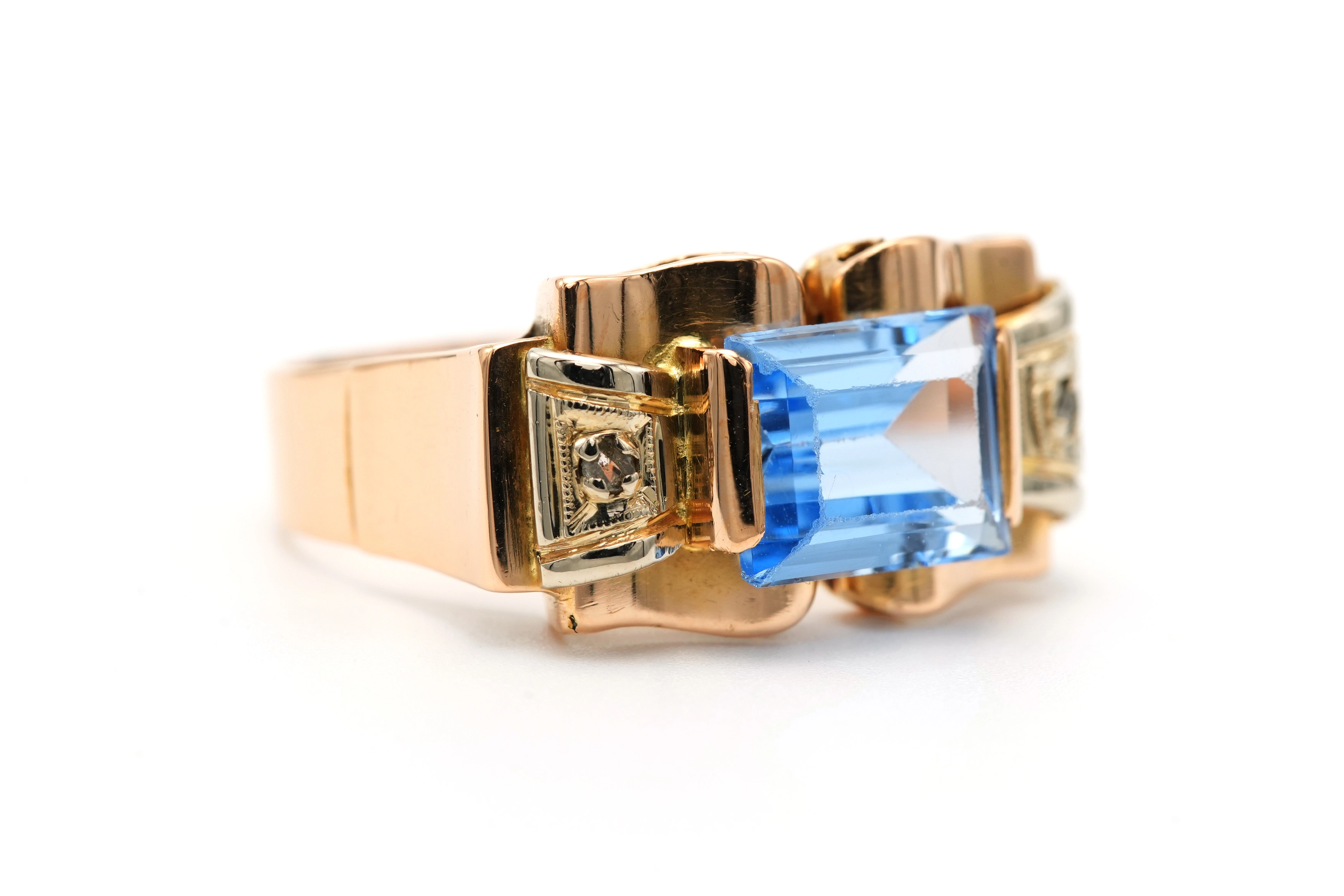 Bague Art Déco en or jaune 18 carats sertie d'une spinelle de synthèse et de diamants "taille" rose - 6