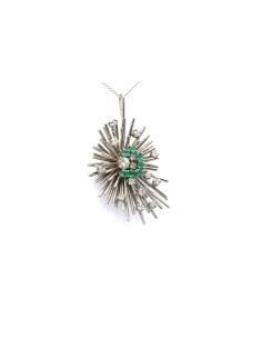 Pendentif Années 50 en or blanc 18 carats serti d'émeraudes et de diamants "taille" brillant (+-0.77ct) - 3