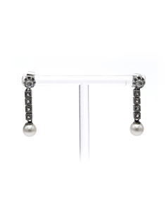 Boucles d'oreilles Art Déco en or blanc 18 carats serties de perles et de diamants "taille" rose - 2