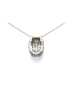 Pendentif Art Déco en or blanc 18 carats serti de saphirs et de diamants "taille" brillant (+-0.456ct) - 4