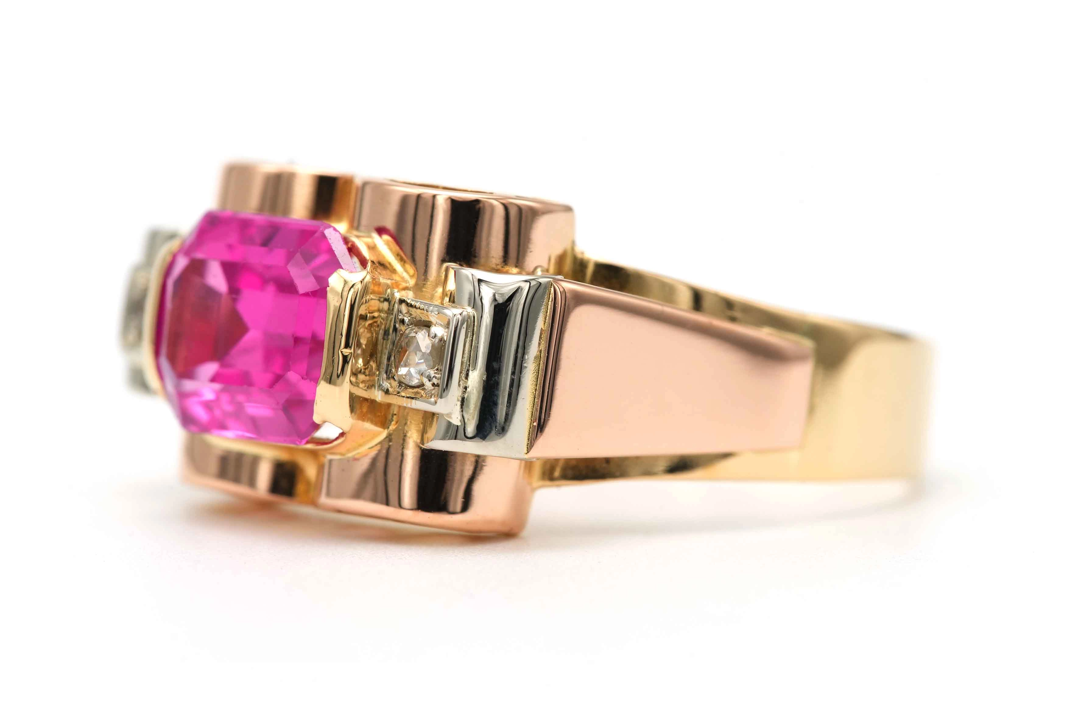 Bague Art Déco en or jaune et blanc 18 carats sertie d'une spinelle de synthèse et de diamants "taille" rose - 2