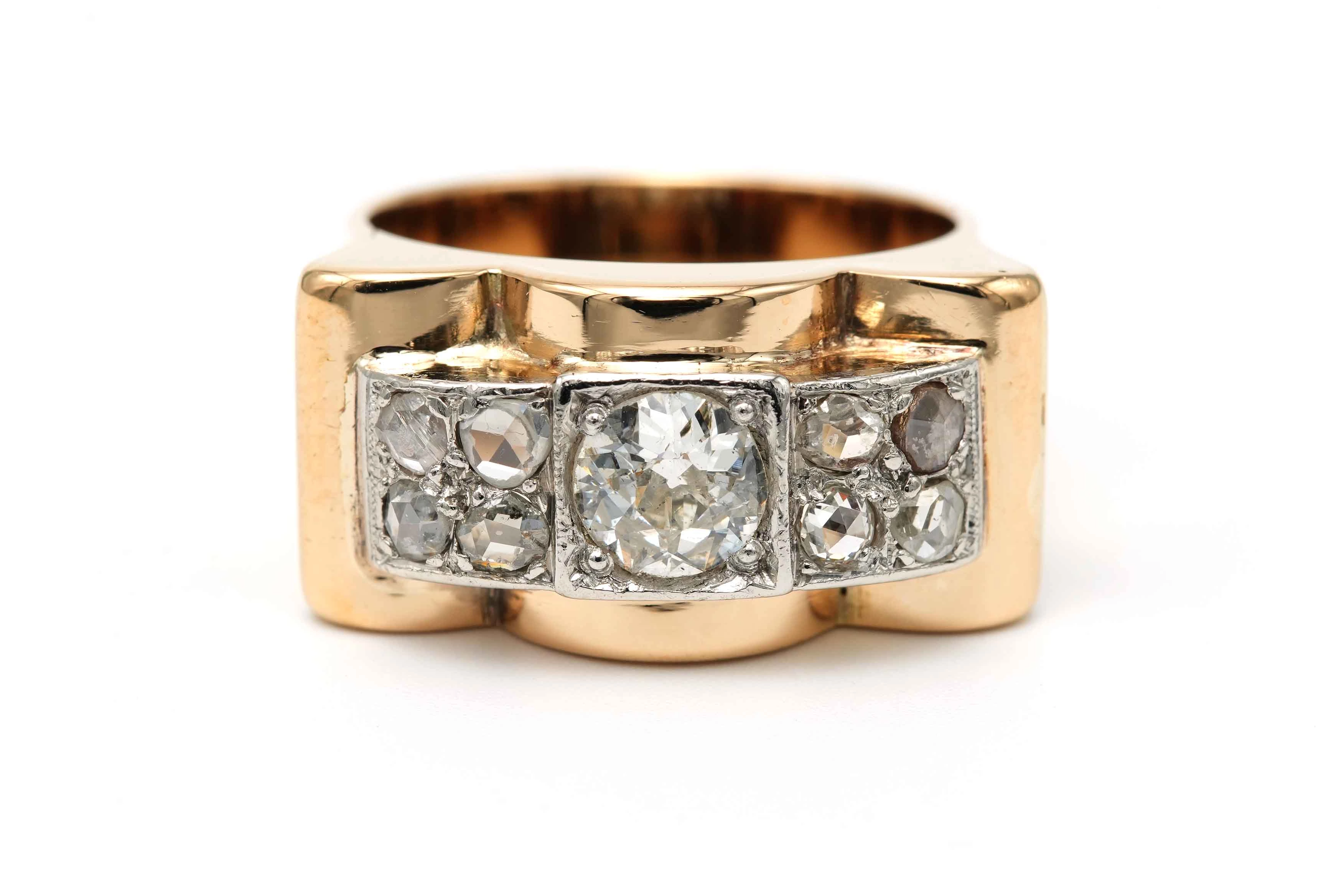 Bague Art Déco en or jaune et blanc 18 carats sertie de diamants "taille" rose et d'un diamant old cut - 1