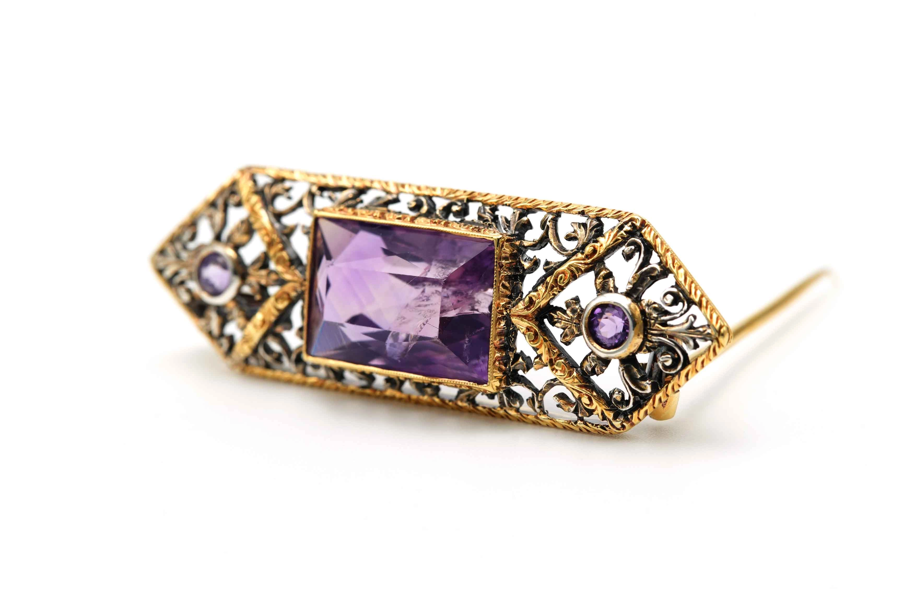 Broche Napoléon III en or jaune 18 carats et argent sertie d'améthystes - 2
