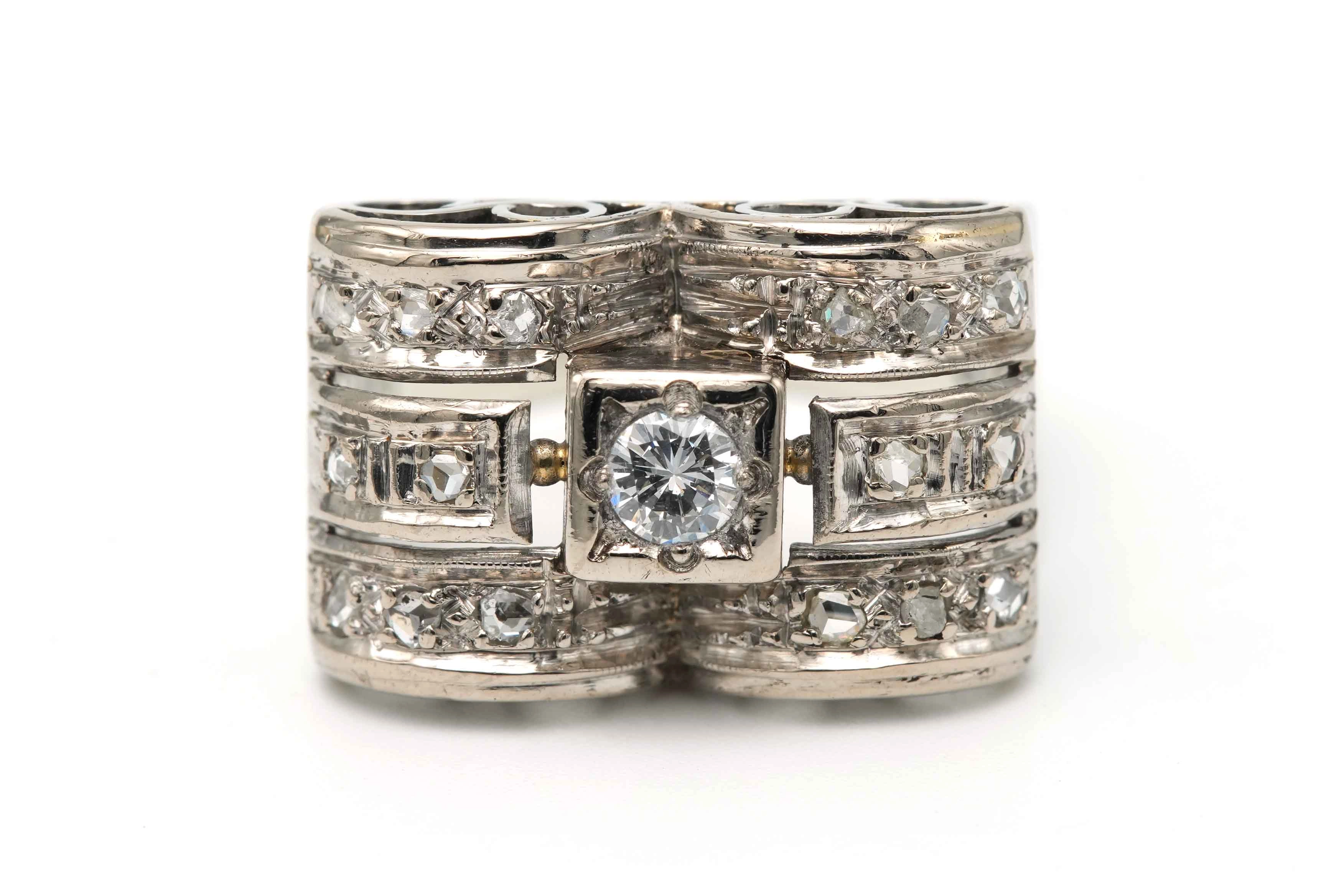 Bague Art Déco en or blanc 18 carats sertie de diamants "taille" rose et d'un diamant "taille" brillant (+-0,25ct) - - 1