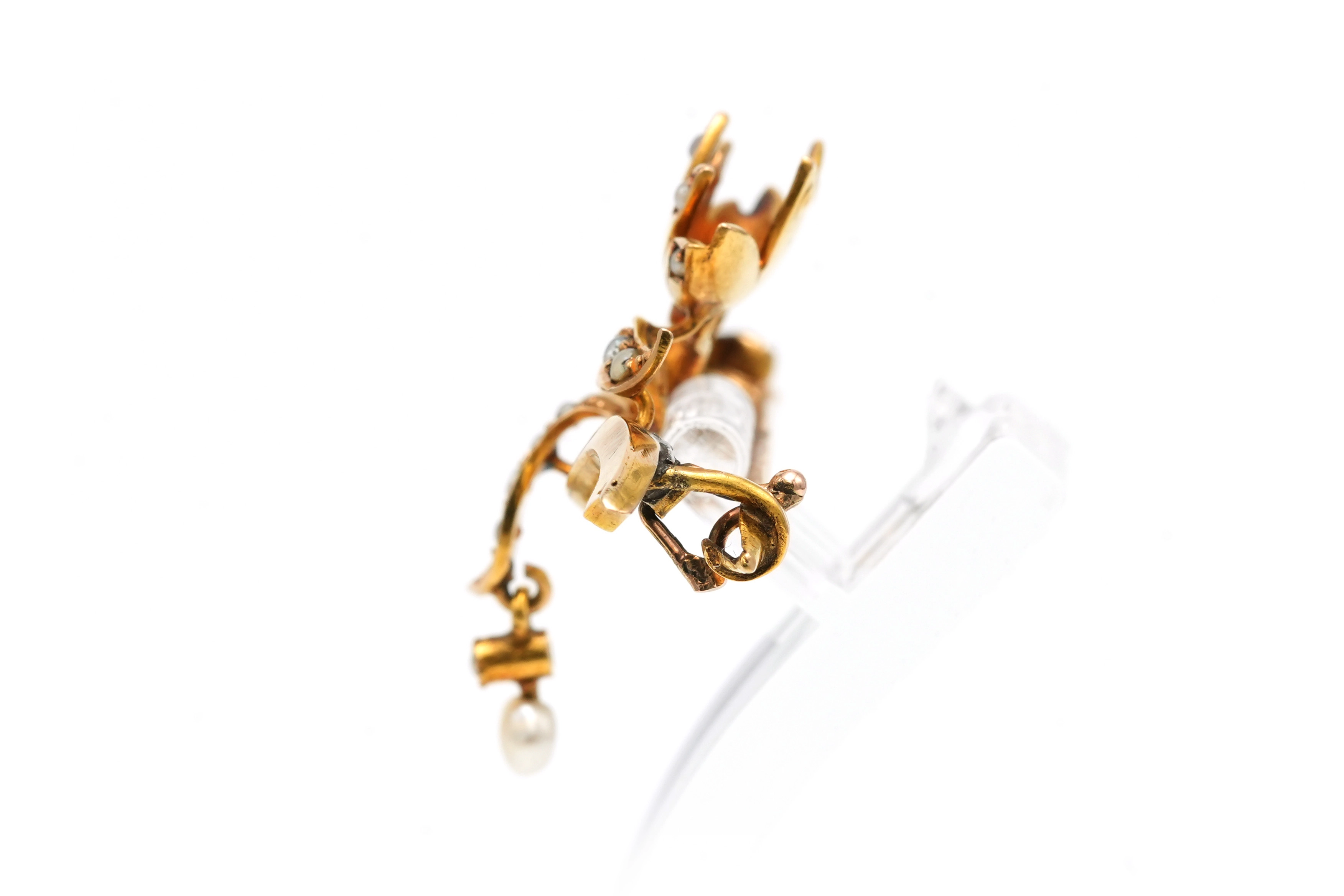 Broche Art Nouveau en or jaune 18 carats sertie de perles - 3