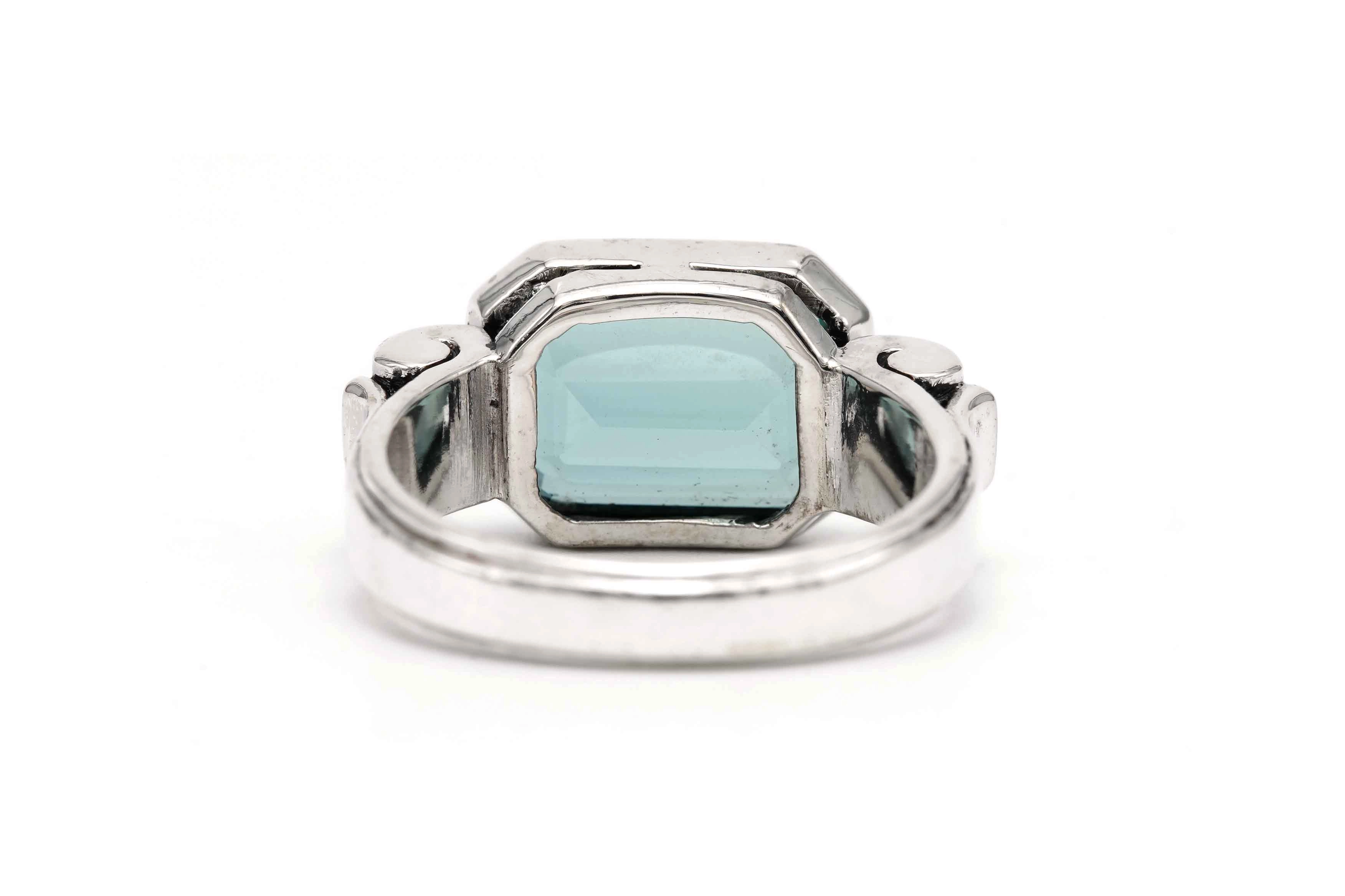 Bague Art Déco en argent 835 sertie d'une spinelle de synthèse