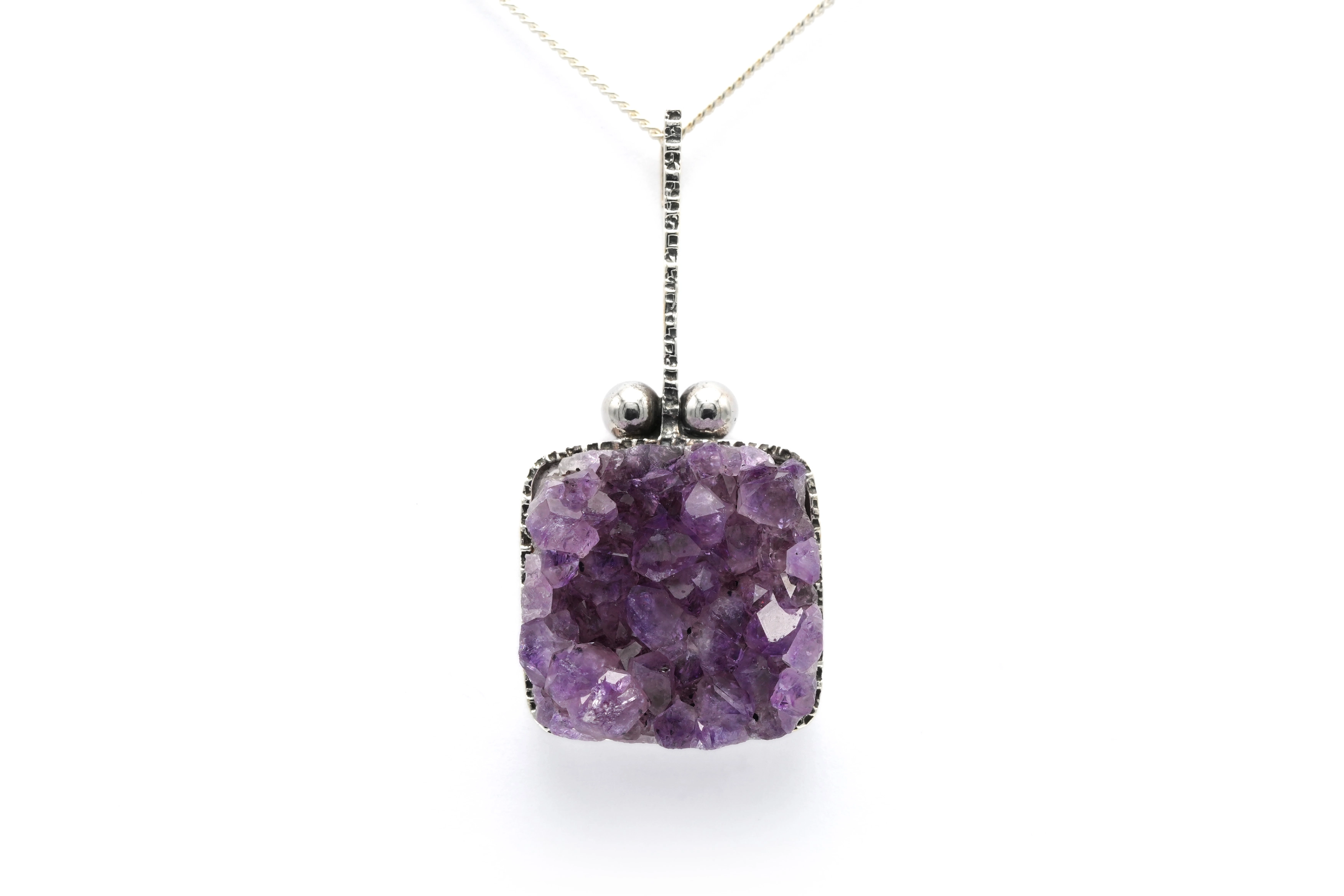 Pendentif Années 70 en argent 800 serti d'une améthyste - - 1
