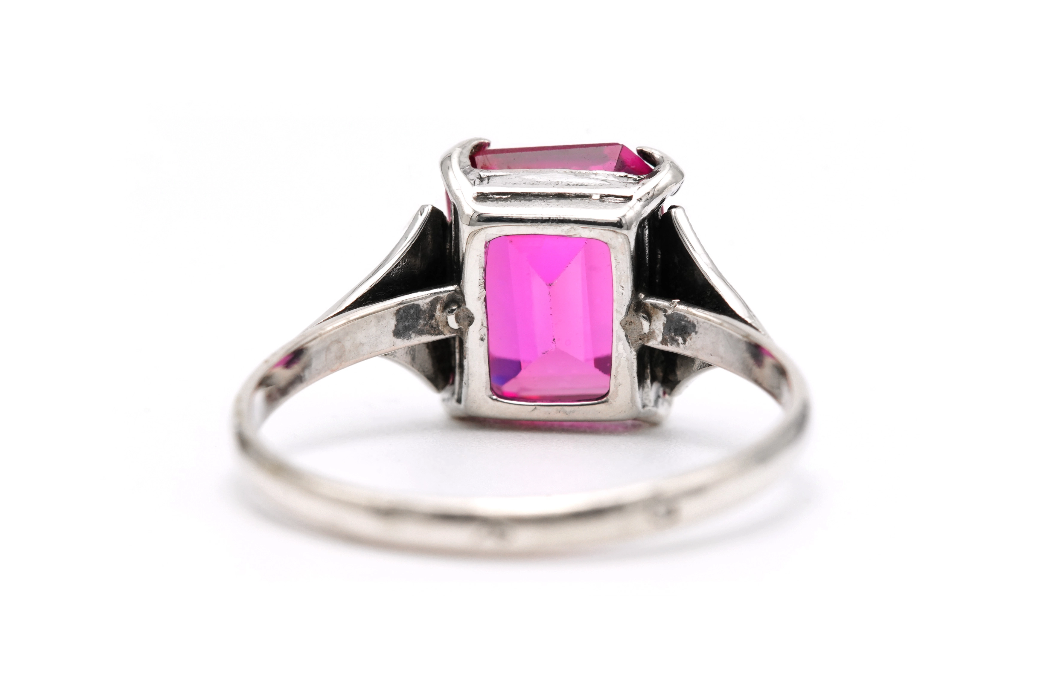 Bague Art Déco en argent sertie d'un saphir de synthèse et de marcassites - 4