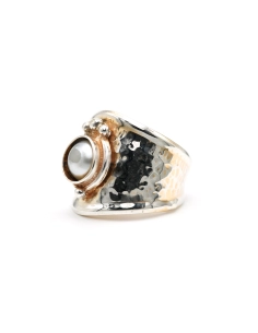 Bague Années 70 en argent sertie d'une perle