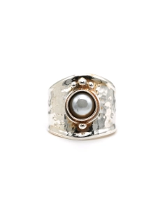 Bague Années 70 en argent sertie d'une perle