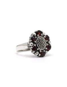 Bague contemporaine en argent 925 sertie de grenats et de marcassites - 6