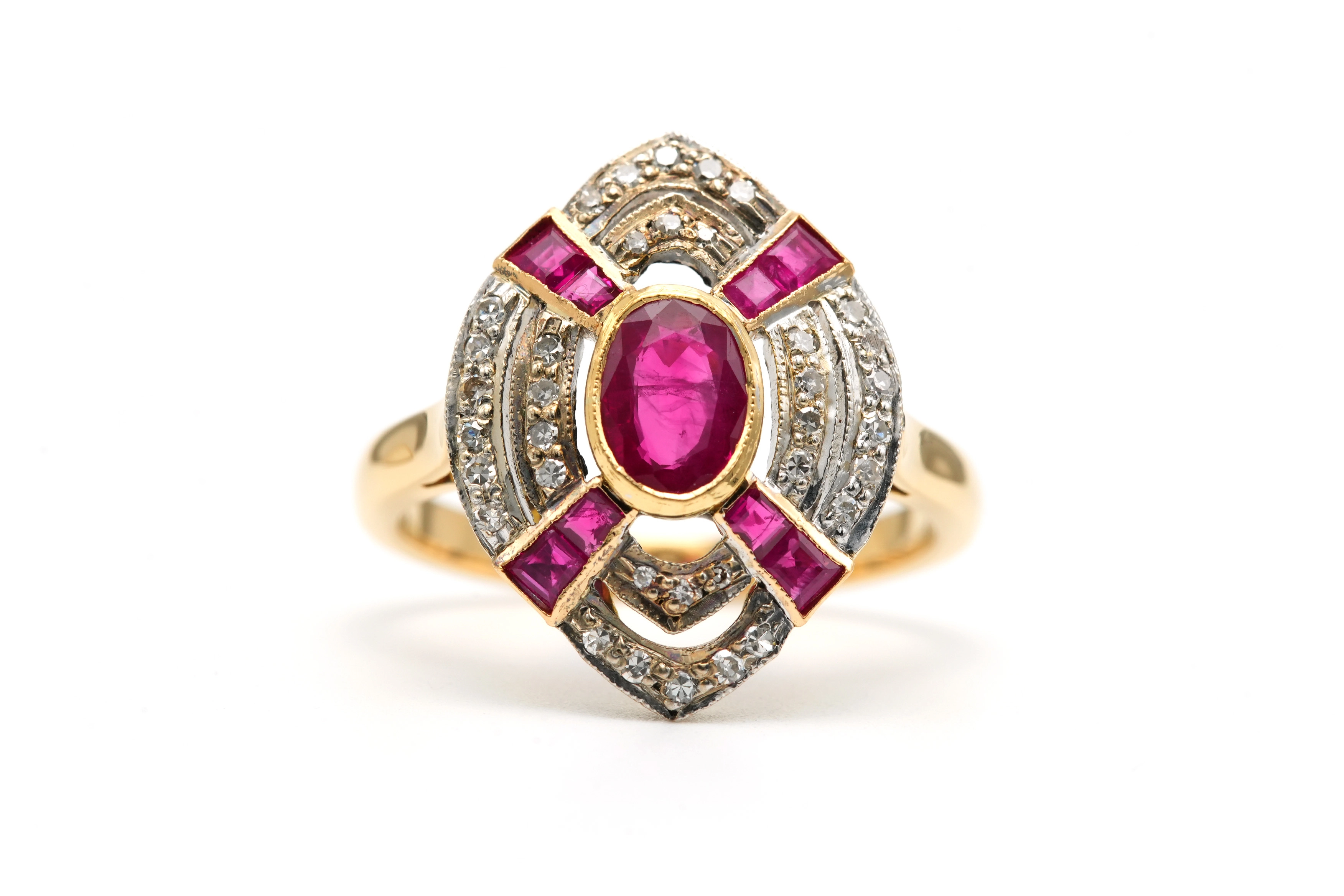 Bague Art Déco en or jaune 18 carats sertie de rubis et diamants taille "8/8" - 1