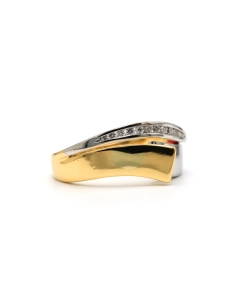 Bague contemporaine en or jaune et or blanc 18 carats sertie de diamants taille "brillant" (+-0.10ct) - 6