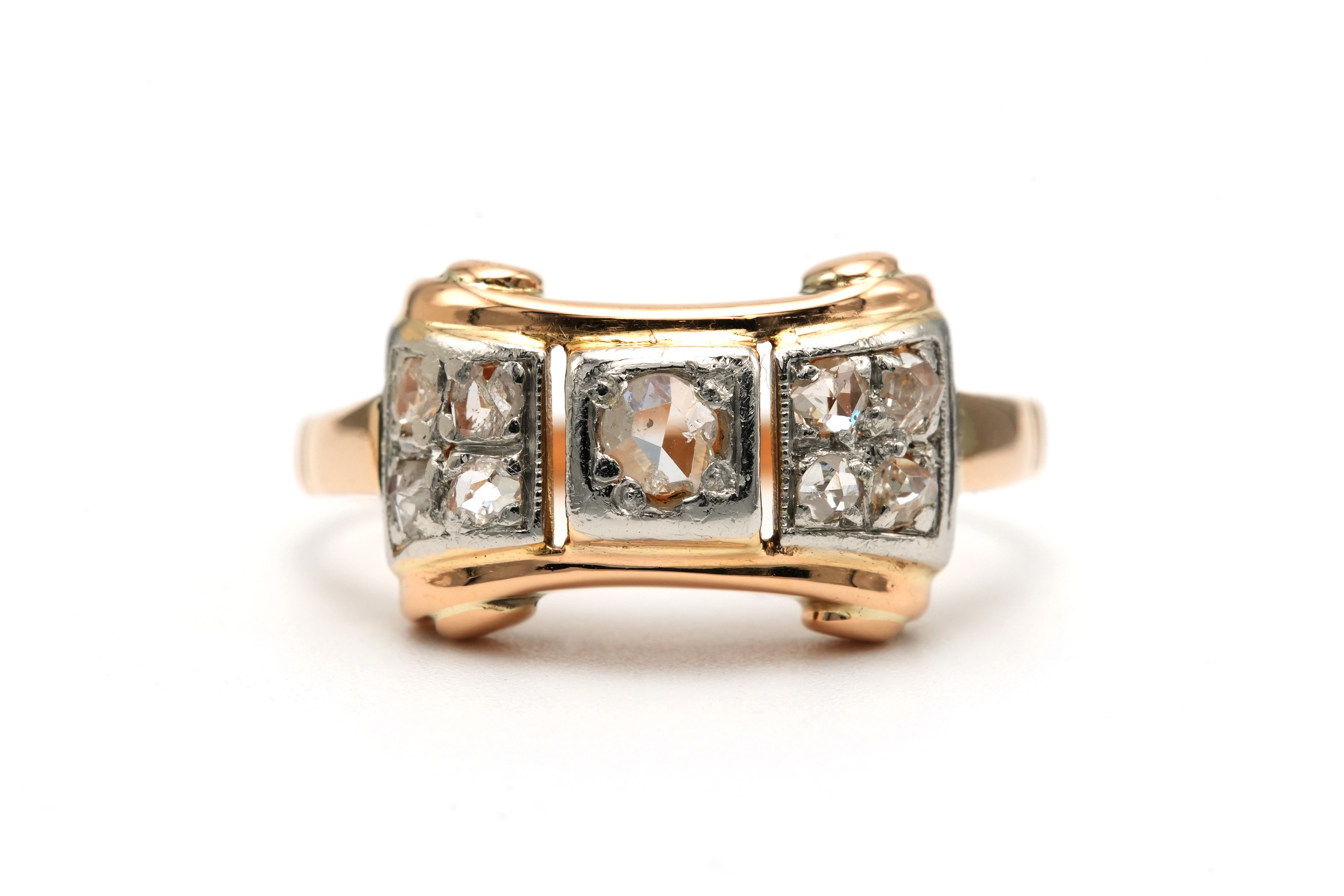 Bague Art Déco en or jaune 18 carats sertie de diamants taille "rose" - 1