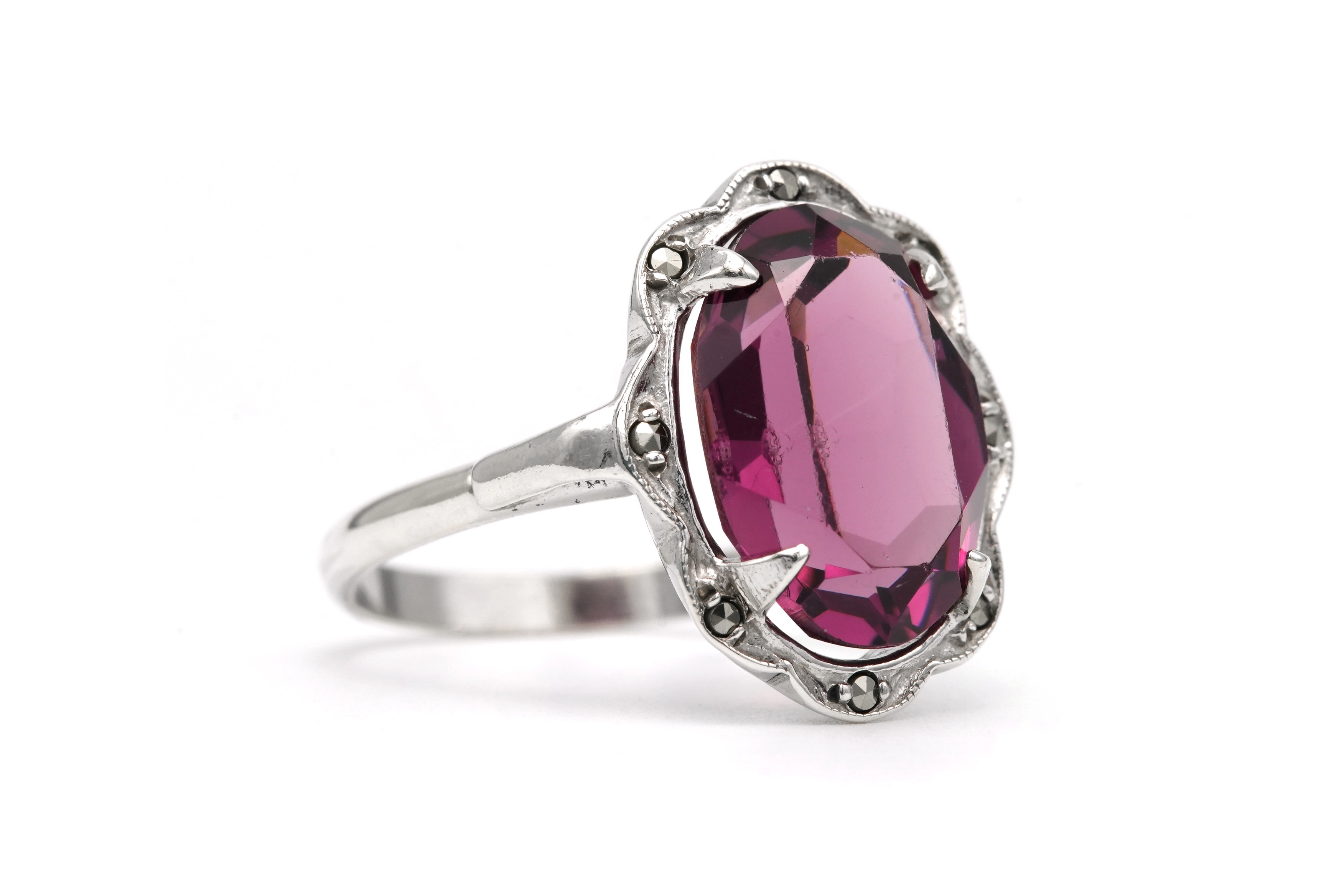 Bague Art Déco en argent sertie d'un saphir synthétique et de marcassites - 5