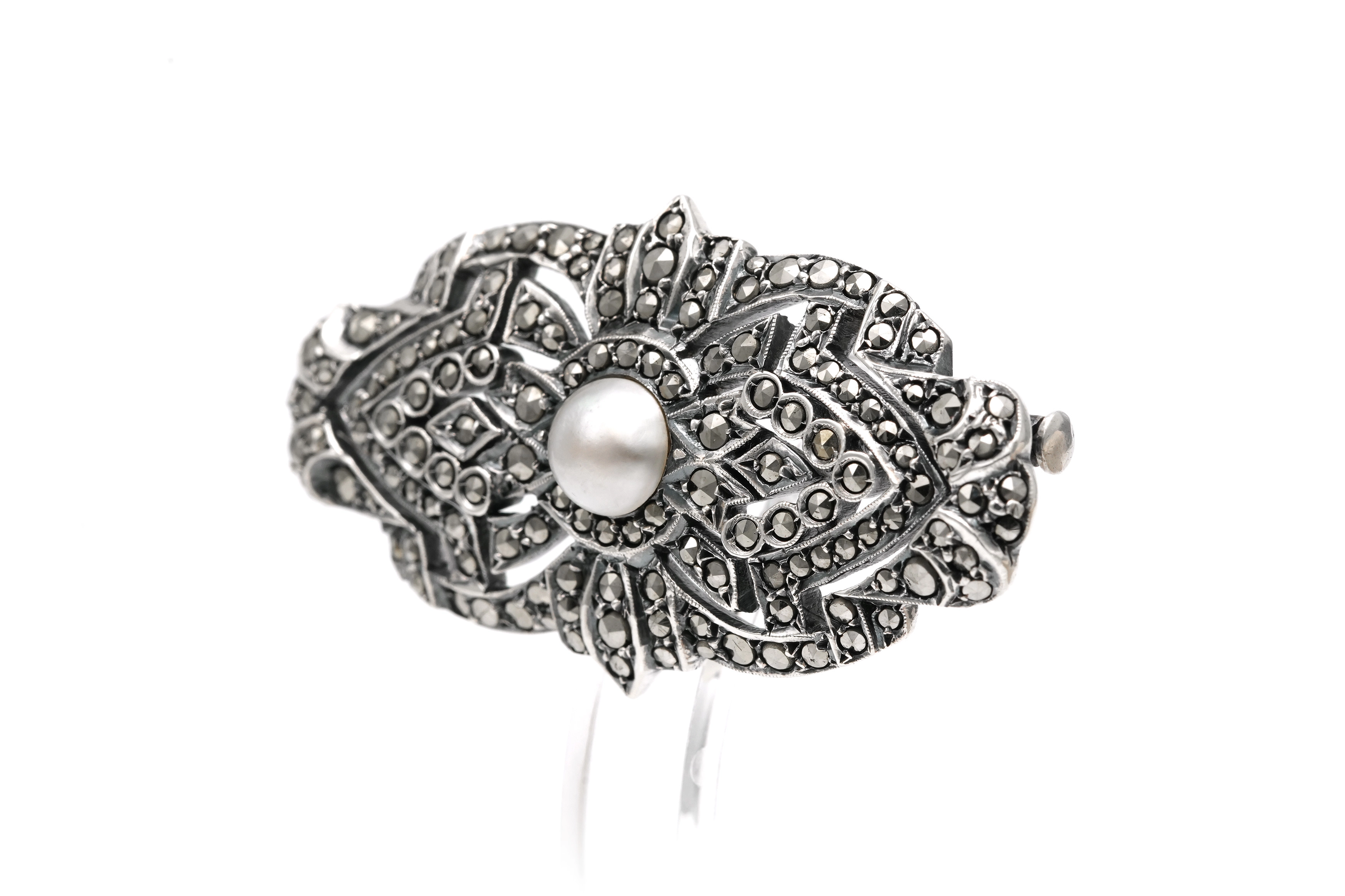 Broche Art Déco en argent 935 sertie d'une perle et de marcassites - - 2