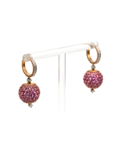 Boucles d'oreilles contemporaines en or rose 18 carats serties de saphirs roses et de diamants "taille" brillant (+-0.34ct) - 7