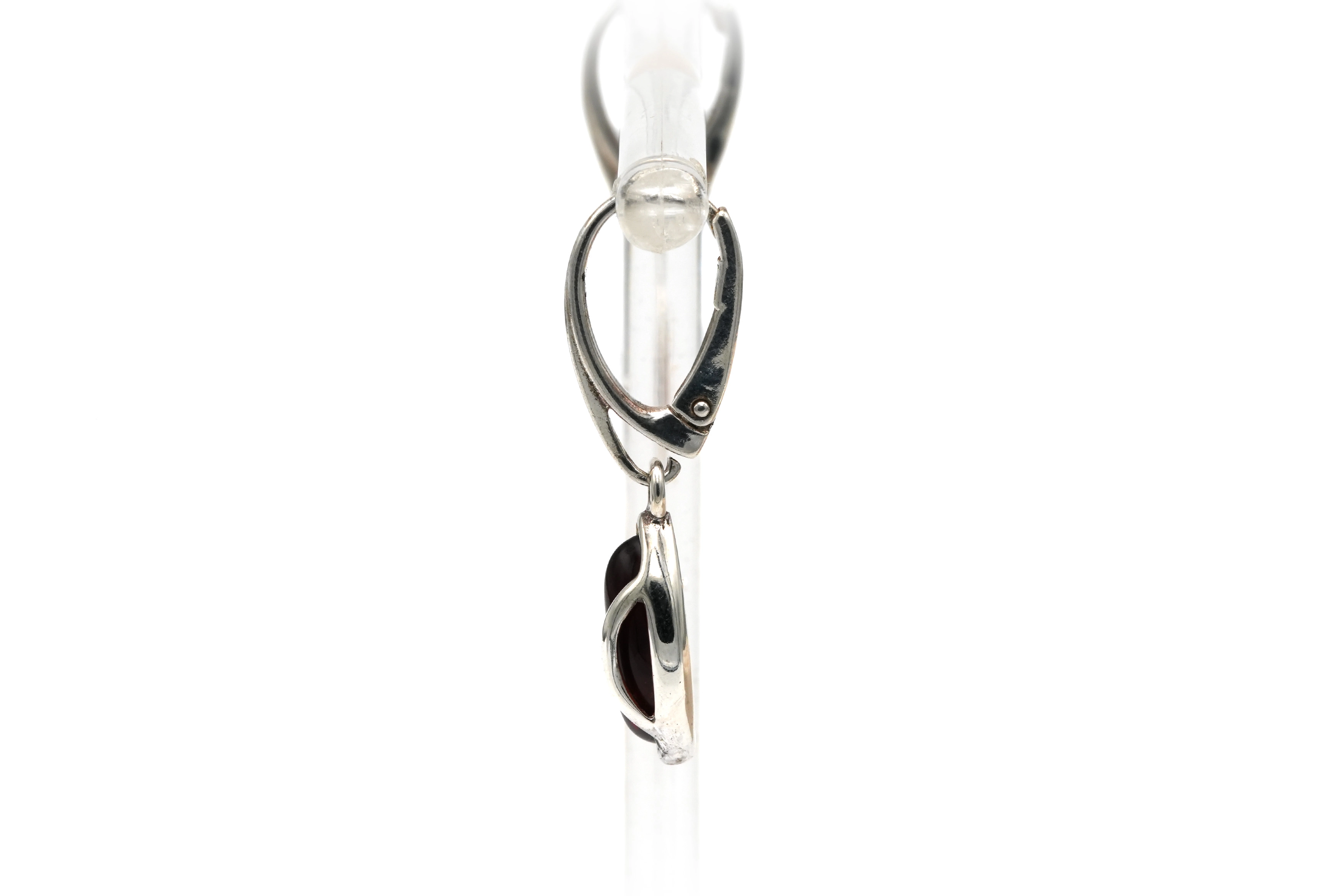 Boucles d'oreilles contemporaines en argent 925 serties d'ambre