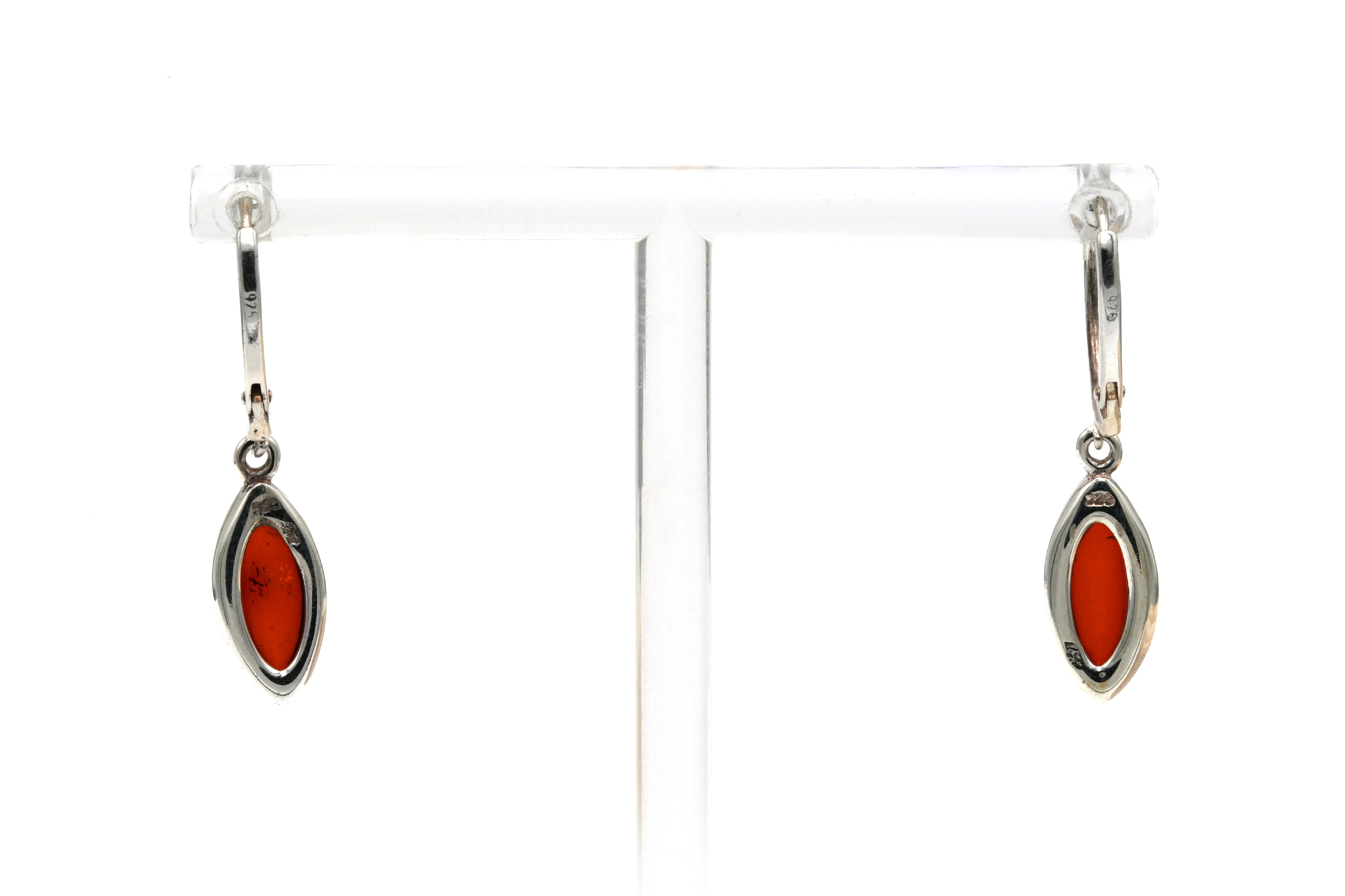 Boucles d'oreilles contemporaines en argent 925 serties d'ambre