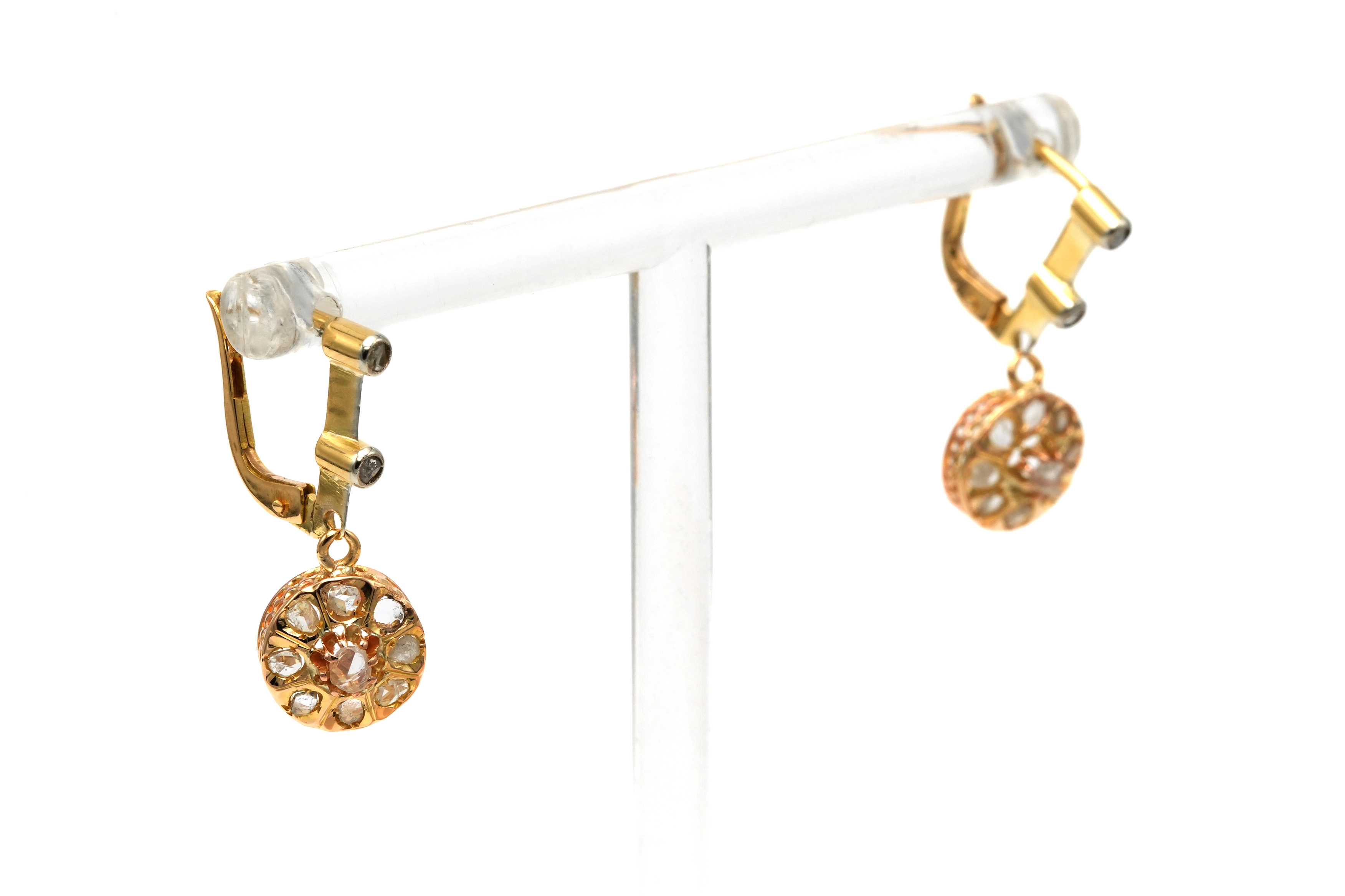 Boucles d'oreilles Art Déco en or jaune 18 carats serties de diamants "taille" rose - - 7