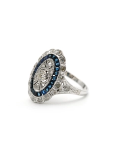 Bague Art Déco en or blanc 18 carats sertie de saphirs et d'un diamant "taille" brillant et de diamants "taille" rose - 2