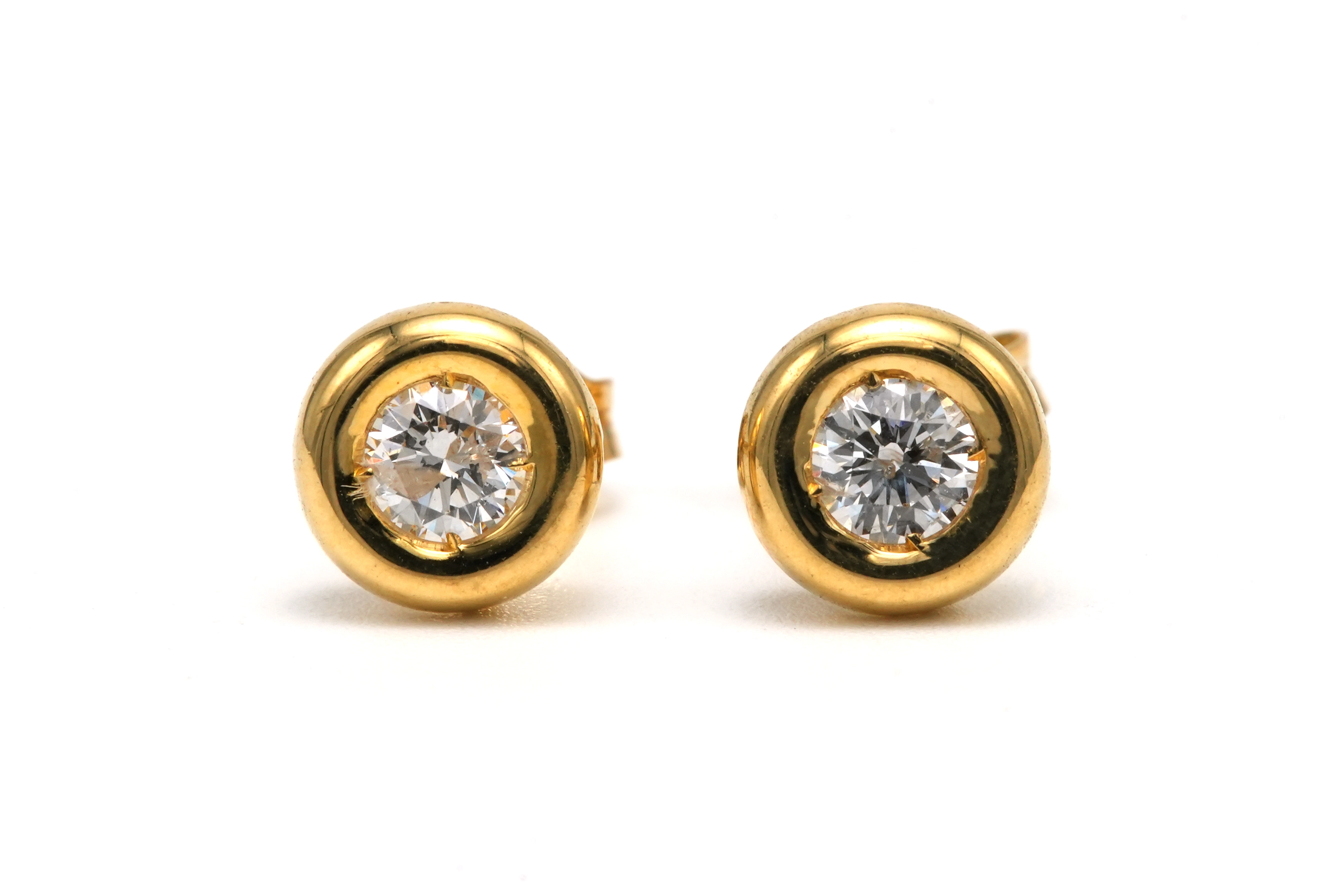 Boucles d'oreilles contemporaines en or jaune 18 carats serties de diamants - 5