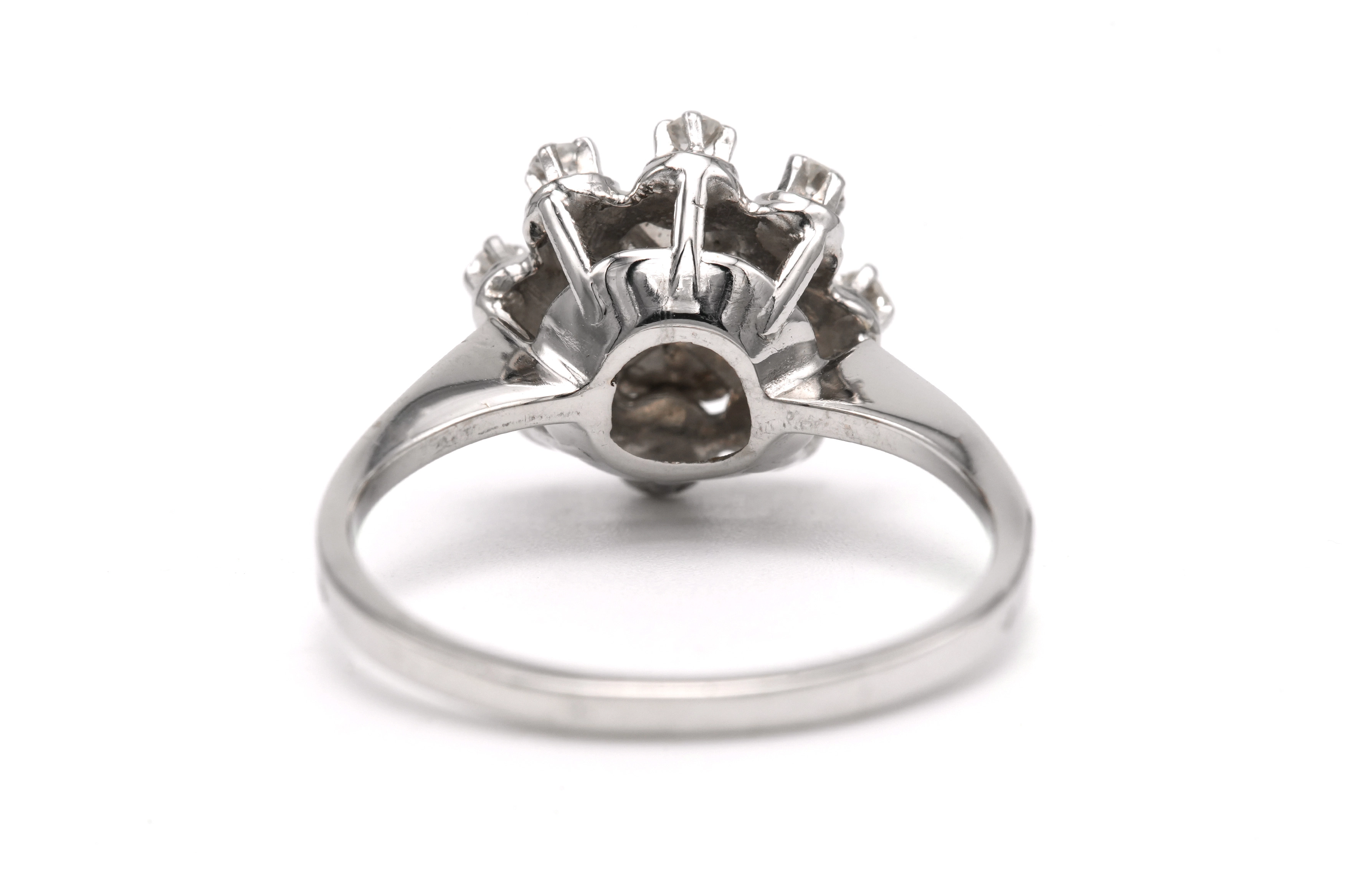 Bague Art Déco en or blanc 18 carats sertie de diamants taille "brillant" (+- 0.22ct) - 4