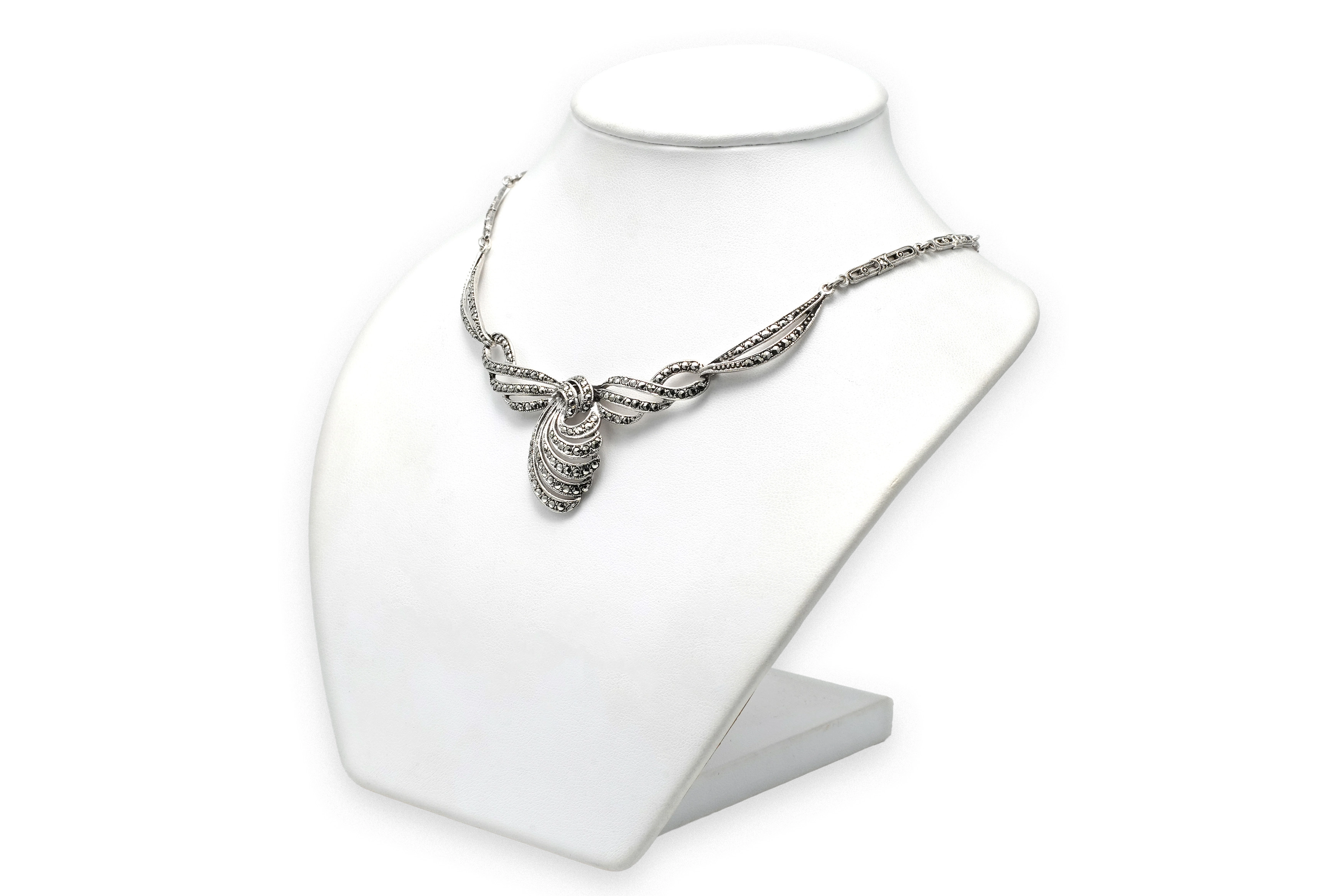 Collier Art Déco en argent serti de marcassites - 4