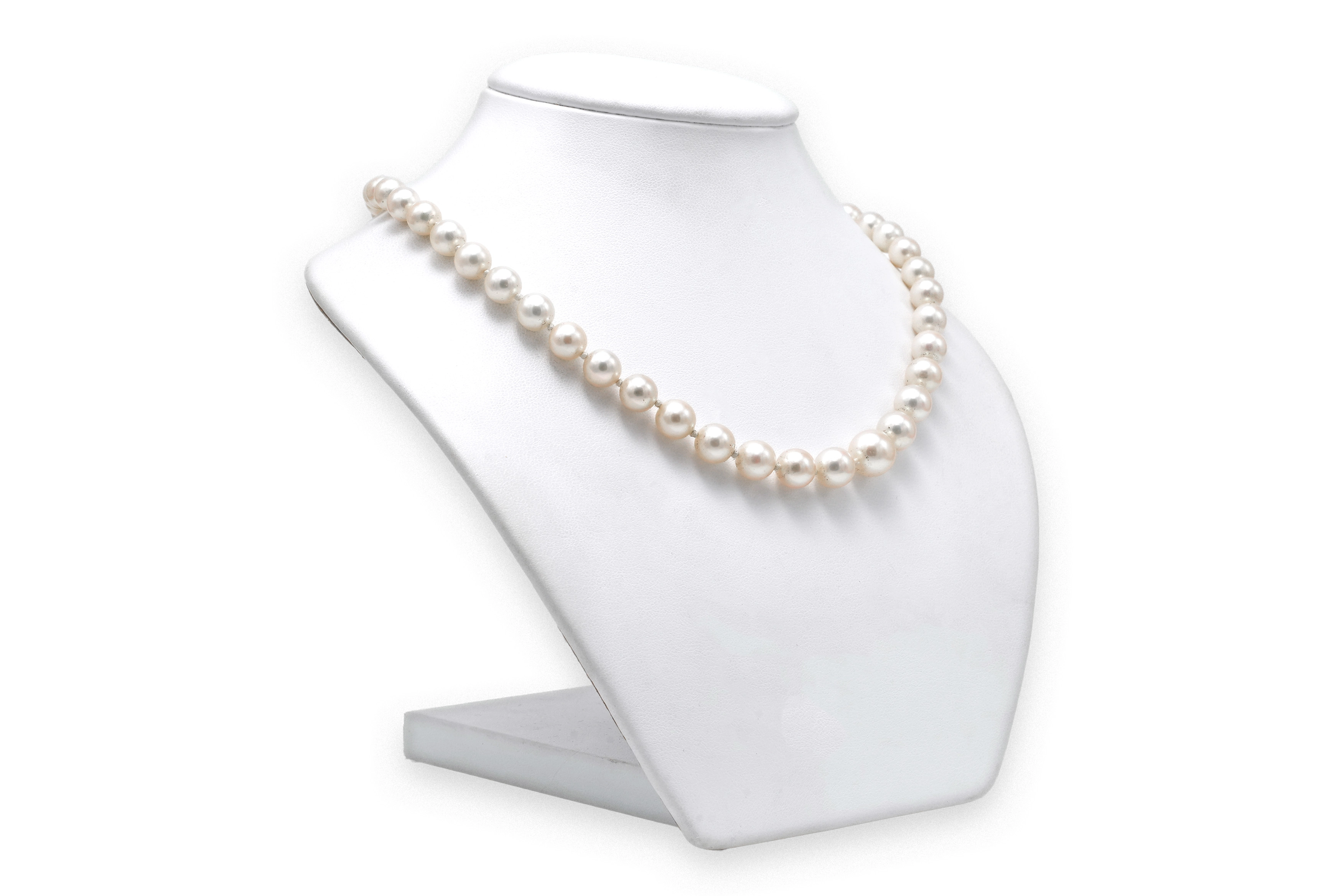 Collier de perles Années 50 en or blanc 18 carats serti de diamants taille "brillant" (+- 0.30 ct) - 4