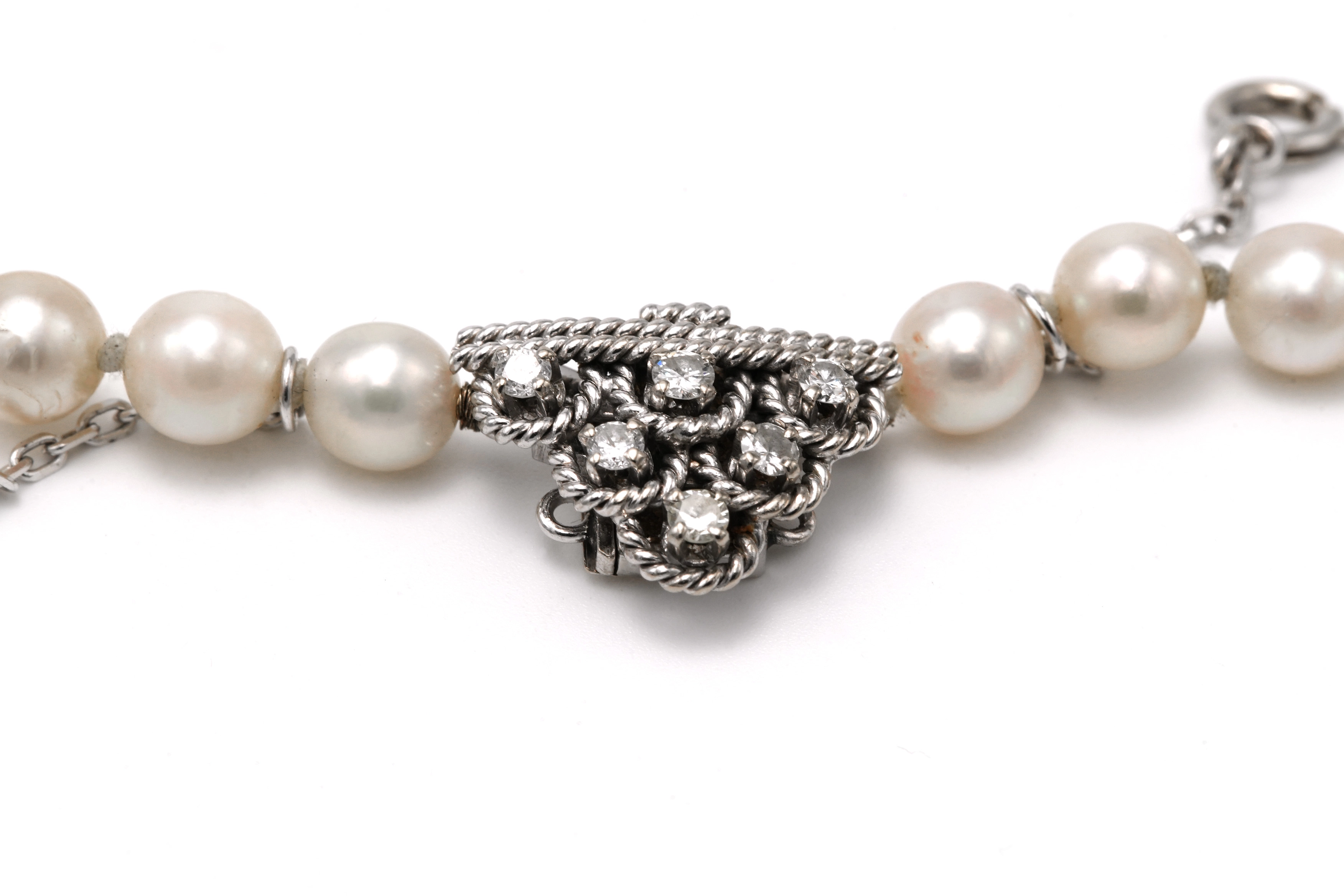 Collier de perles Années 50 en or blanc 18 carats serti de diamants taille "brillant" (+- 0.30 ct) - 6