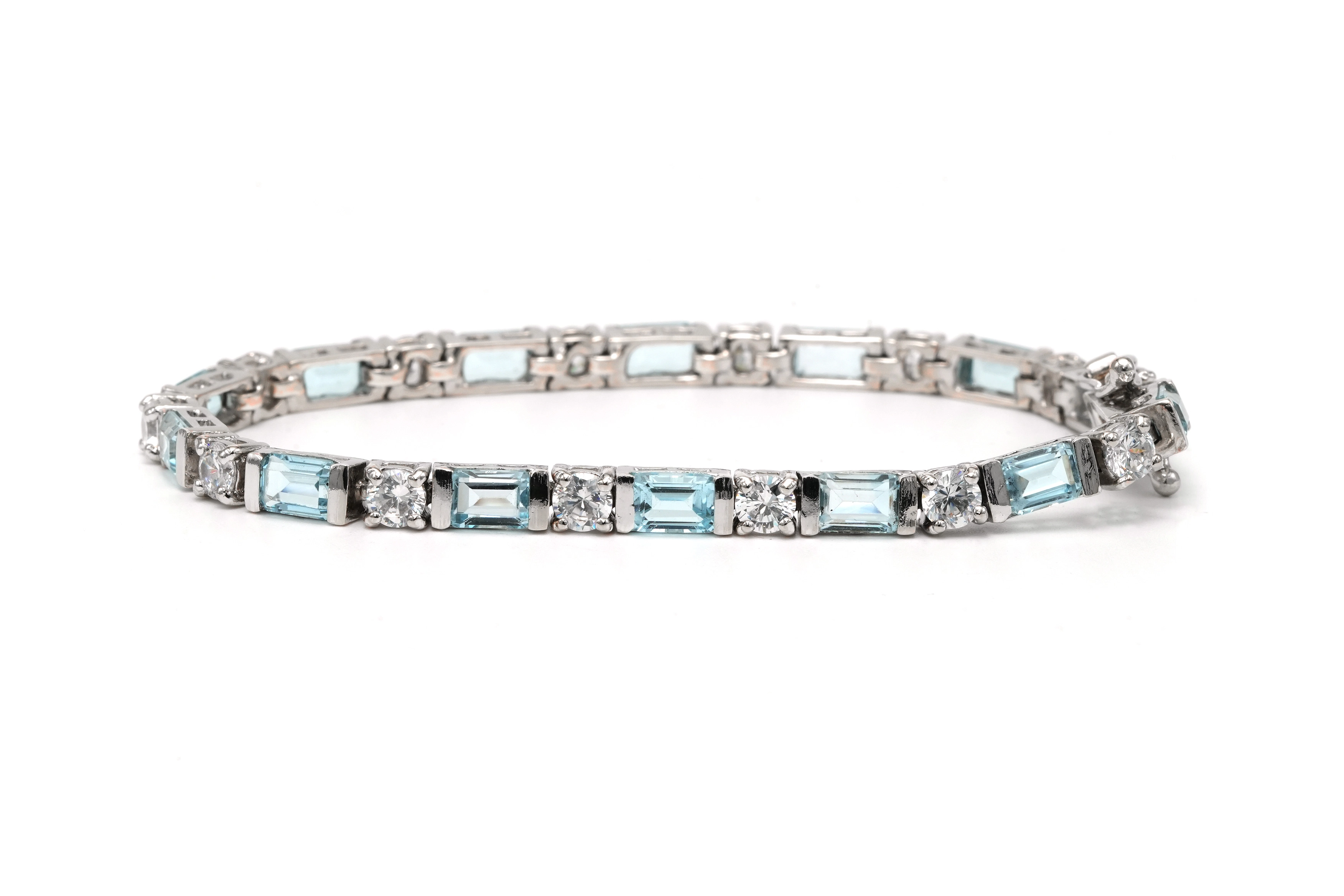 Bracelet contemporain en argent 925 serti de topazes et de zirconiums - 1