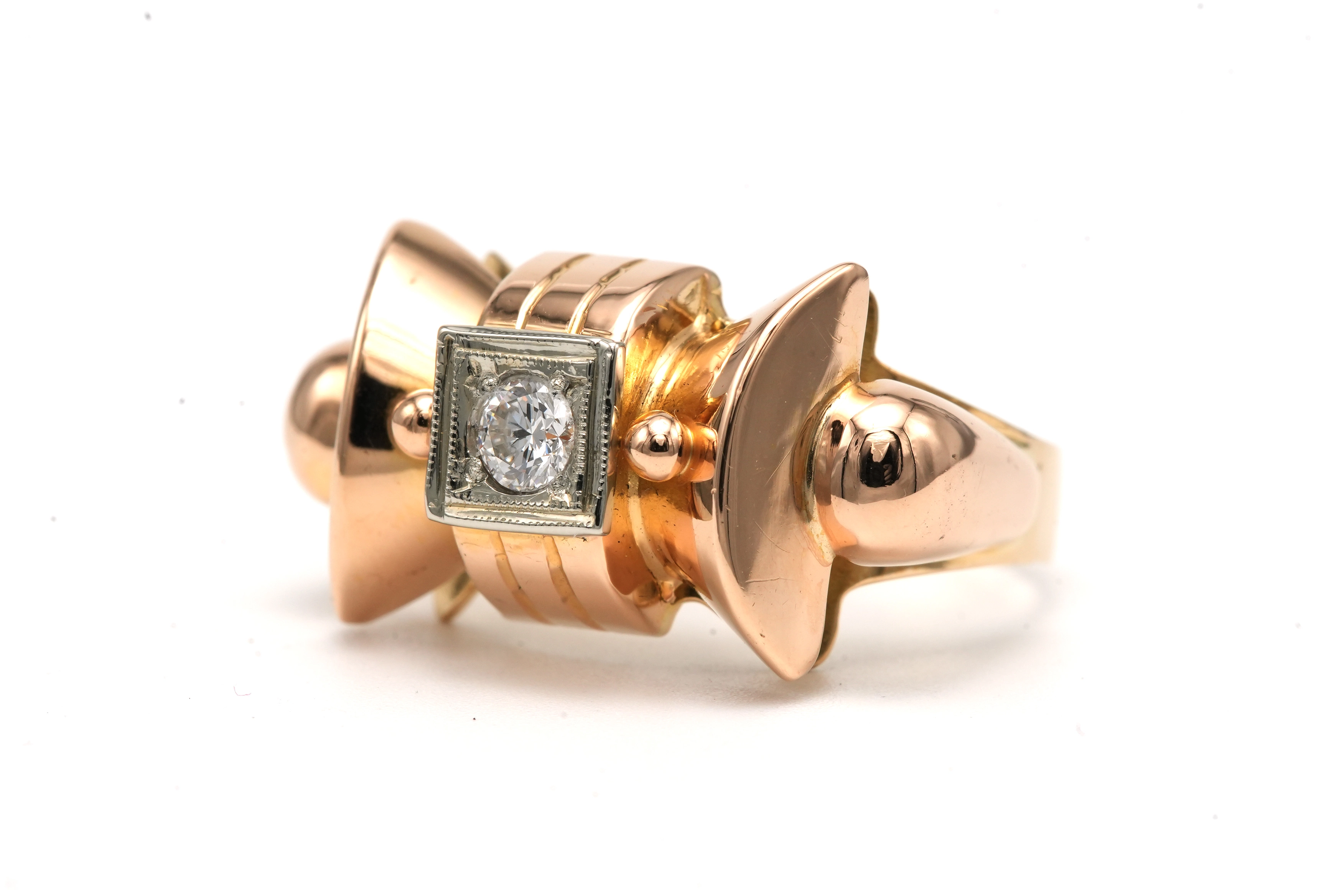 Bague Art Déco en or jaune 18 carats sertie d'un diamant taille "brillant" (+- 0.13ct) - 2