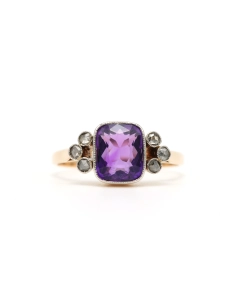 Bague Art Déco en or jaune 18 carats sertie d'une améthyste et de diamants taille "rose" - 1