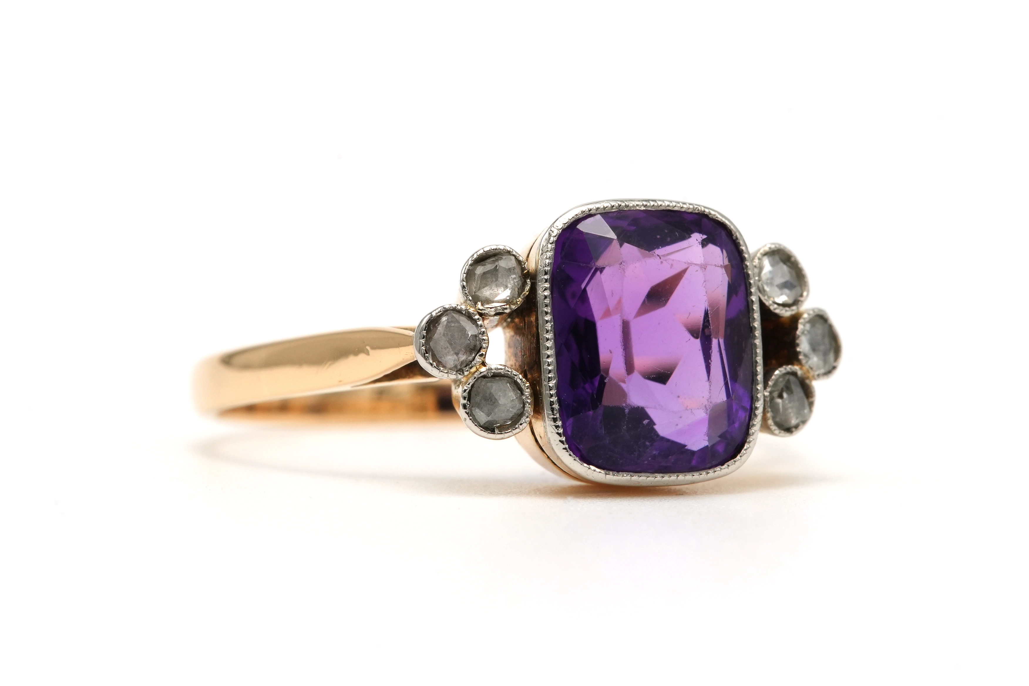 Bague Art Déco en or jaune 18 carats sertie d'une améthyste et de diamants taille "rose" - 6
