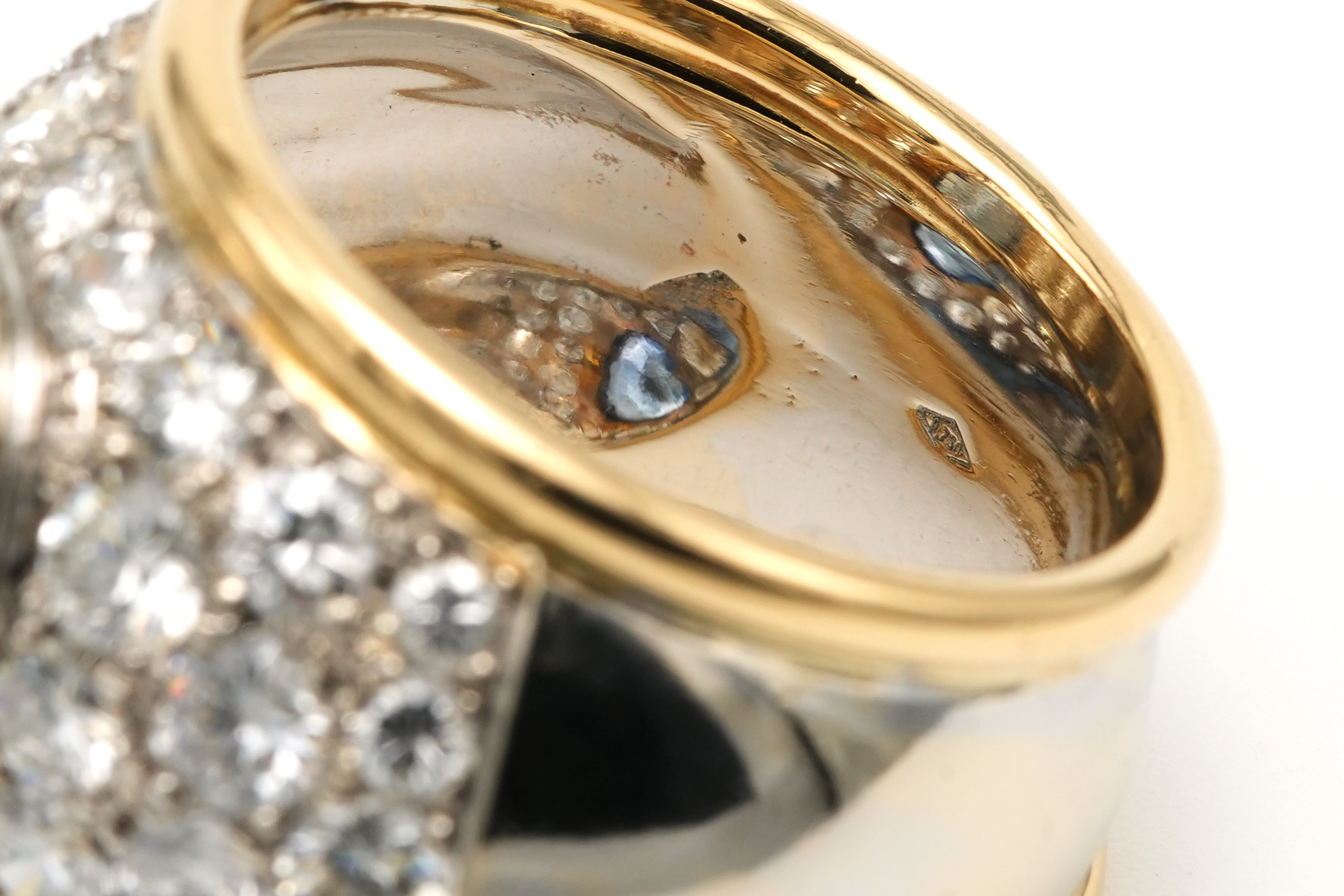 Bague contemporaine en or jaune et or blanc 18 carats sertie d'une topaze et de diamants taille "brillant" (+- 3.20ct) - 7