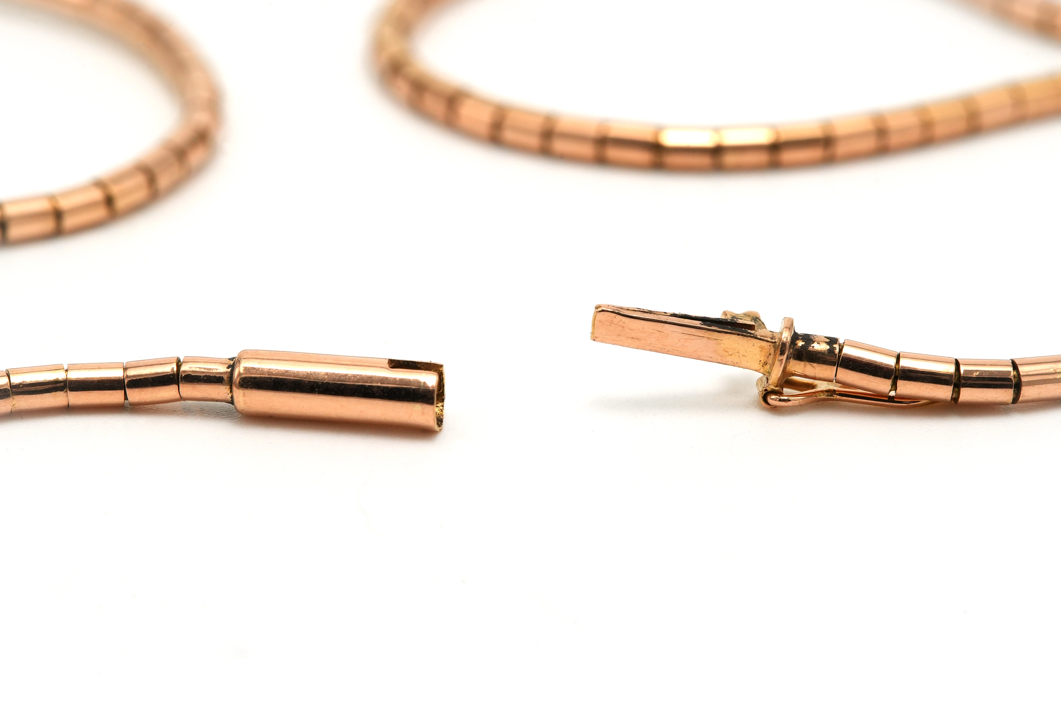 Collier Art Nouveau en or jaune et blanc 18 carats serti de diamants taille "rose", d'un "old cut" et d'une perle - 6