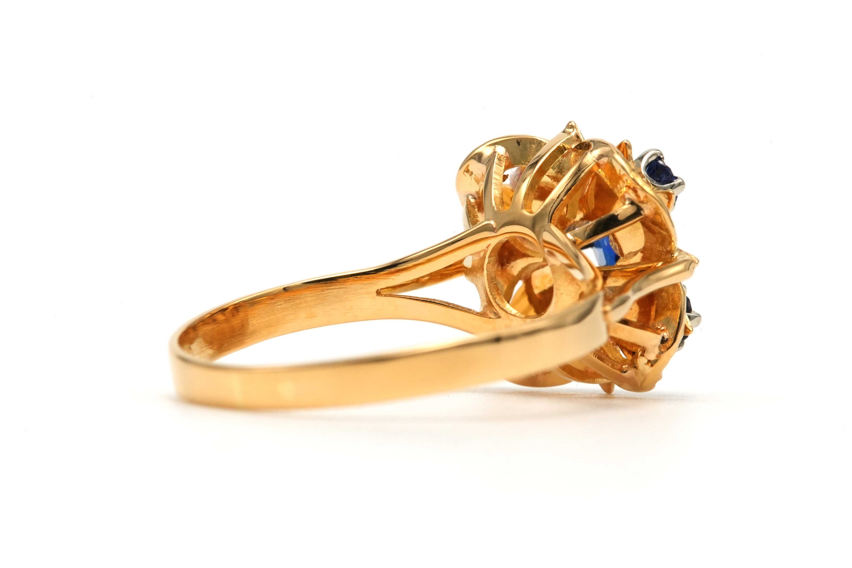 Bague Années 50 en or jaune 18 carats sertie de saphirs - 5