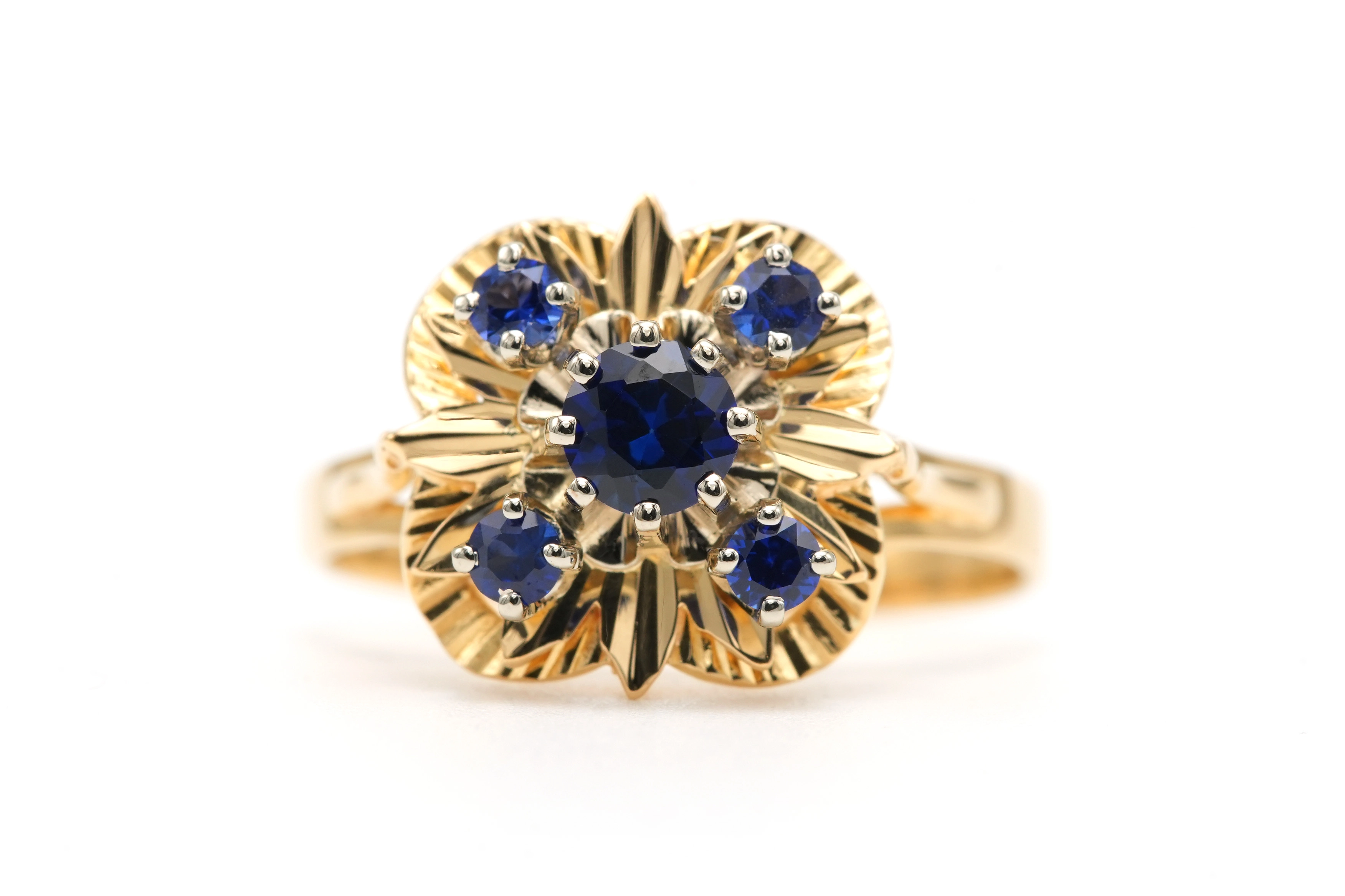 Bague Années 50 en or jaune 18 carats sertie de saphirs - 1