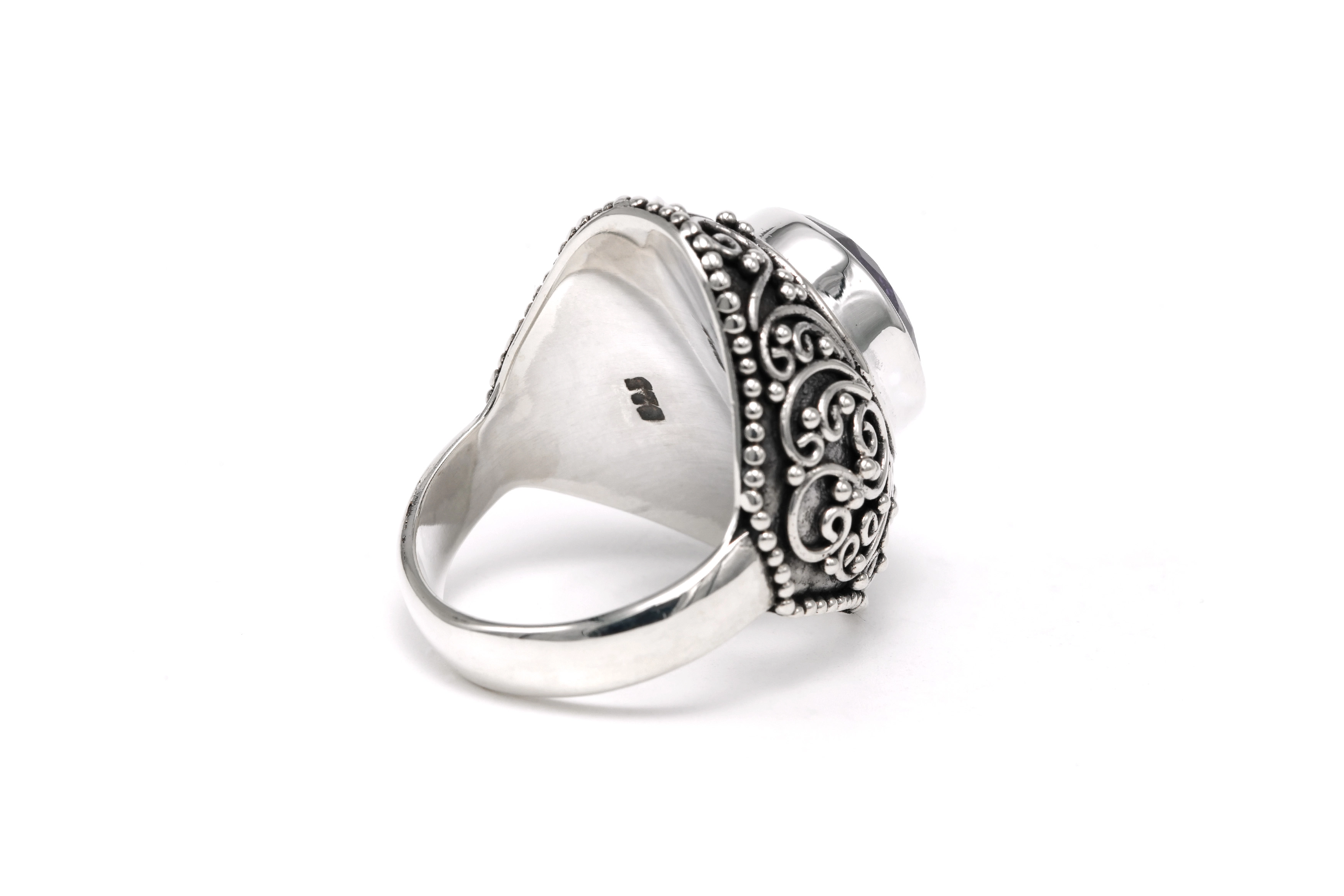 Bague contemporaine en argent 925 sertie d'une améthyste - 5