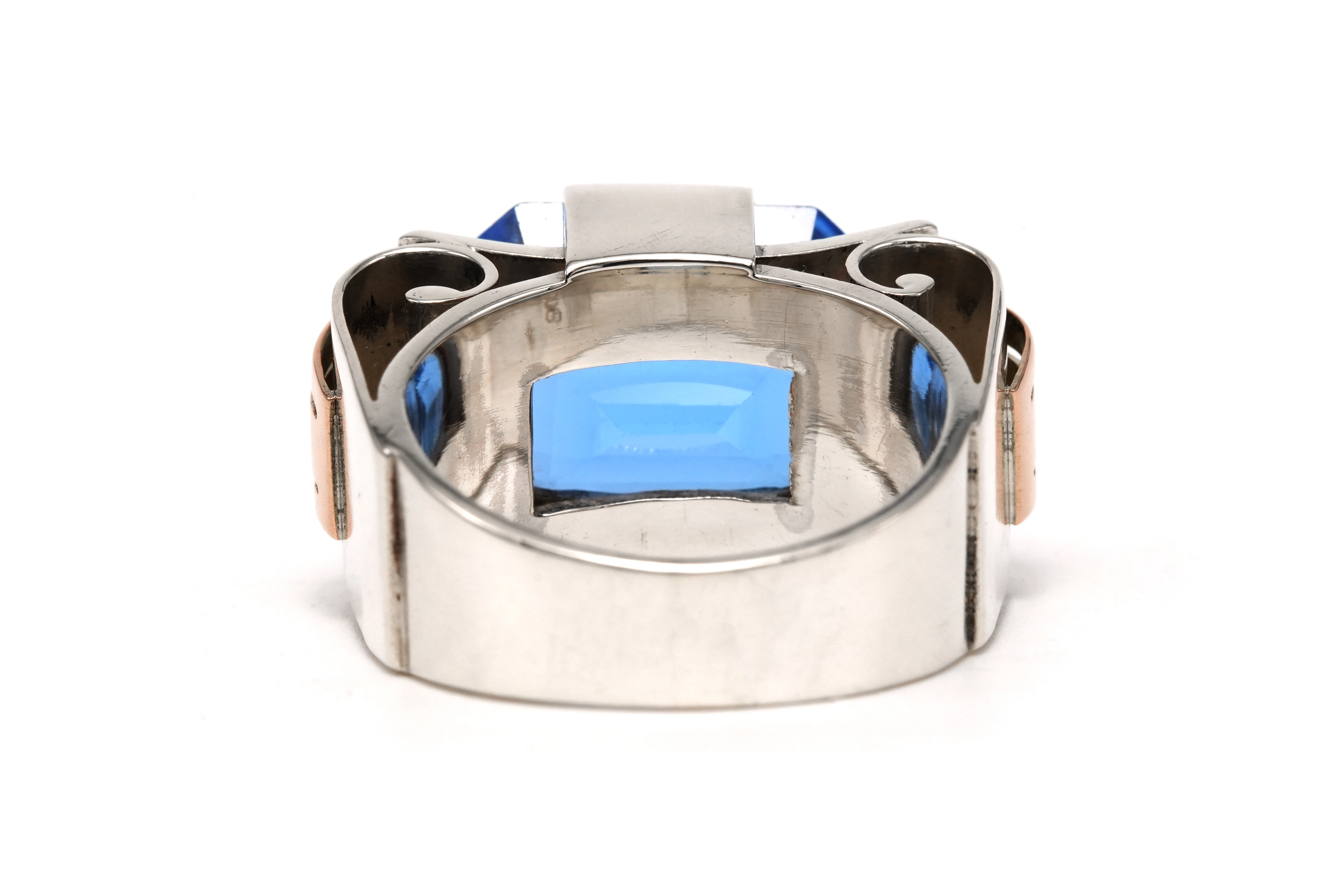 Bague Art Déco en argent 900 sertie d'une spinelle de synthèse - 4