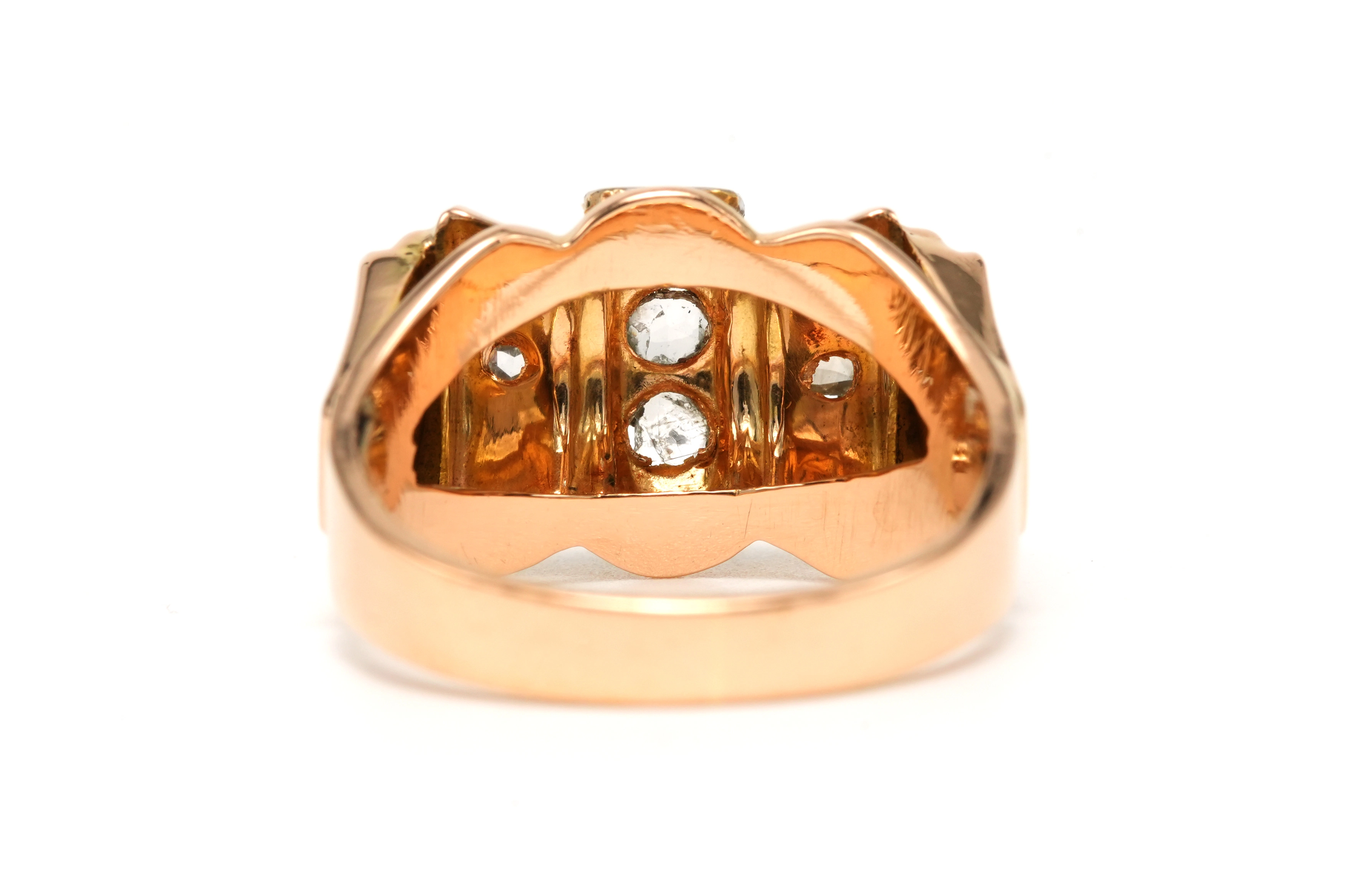 Bague Art Déco en or jaune 18 carats sertie de diamants taille "rose" - 4