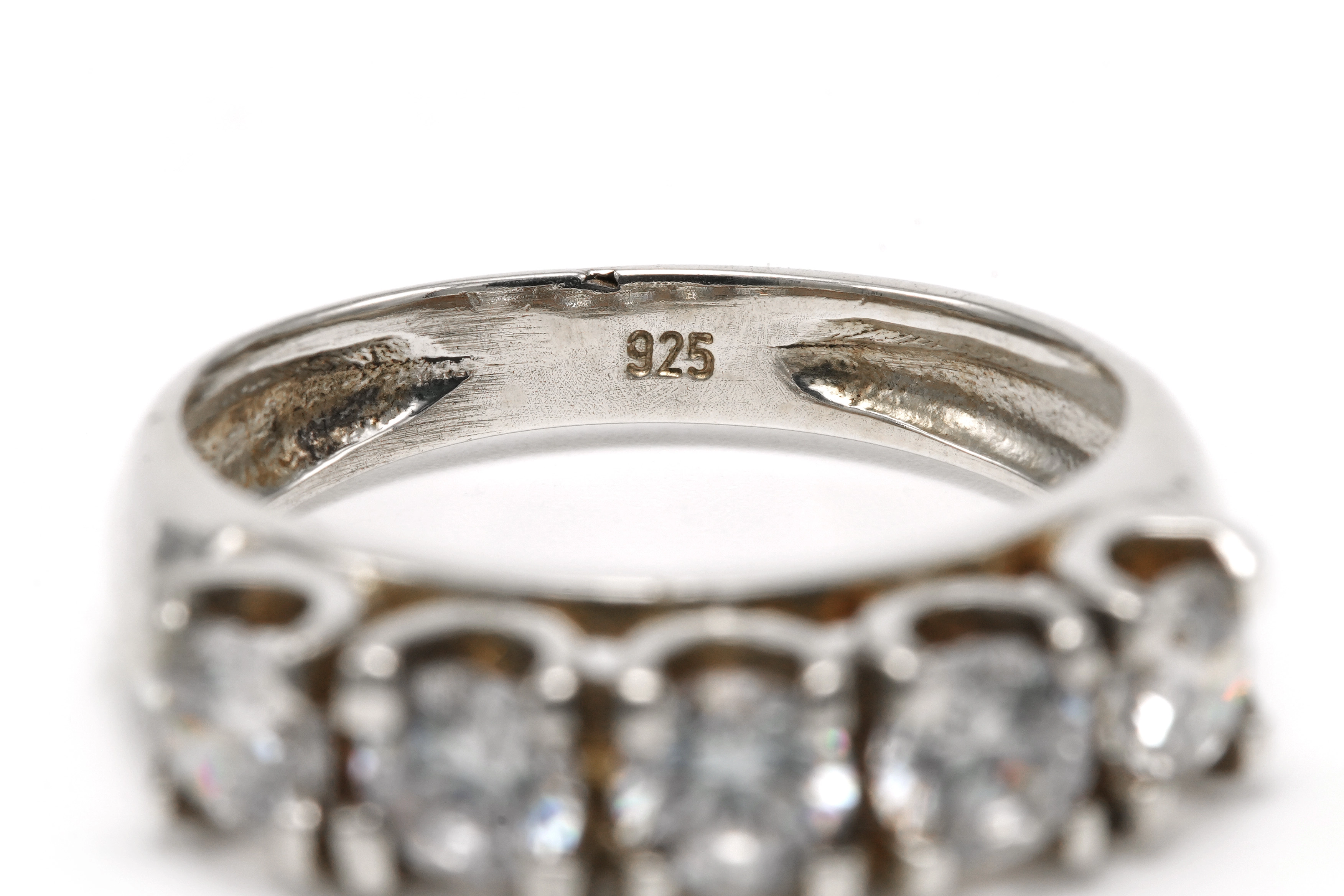 Bague contemporaine en argent 925 sertie de zirconiums - 7